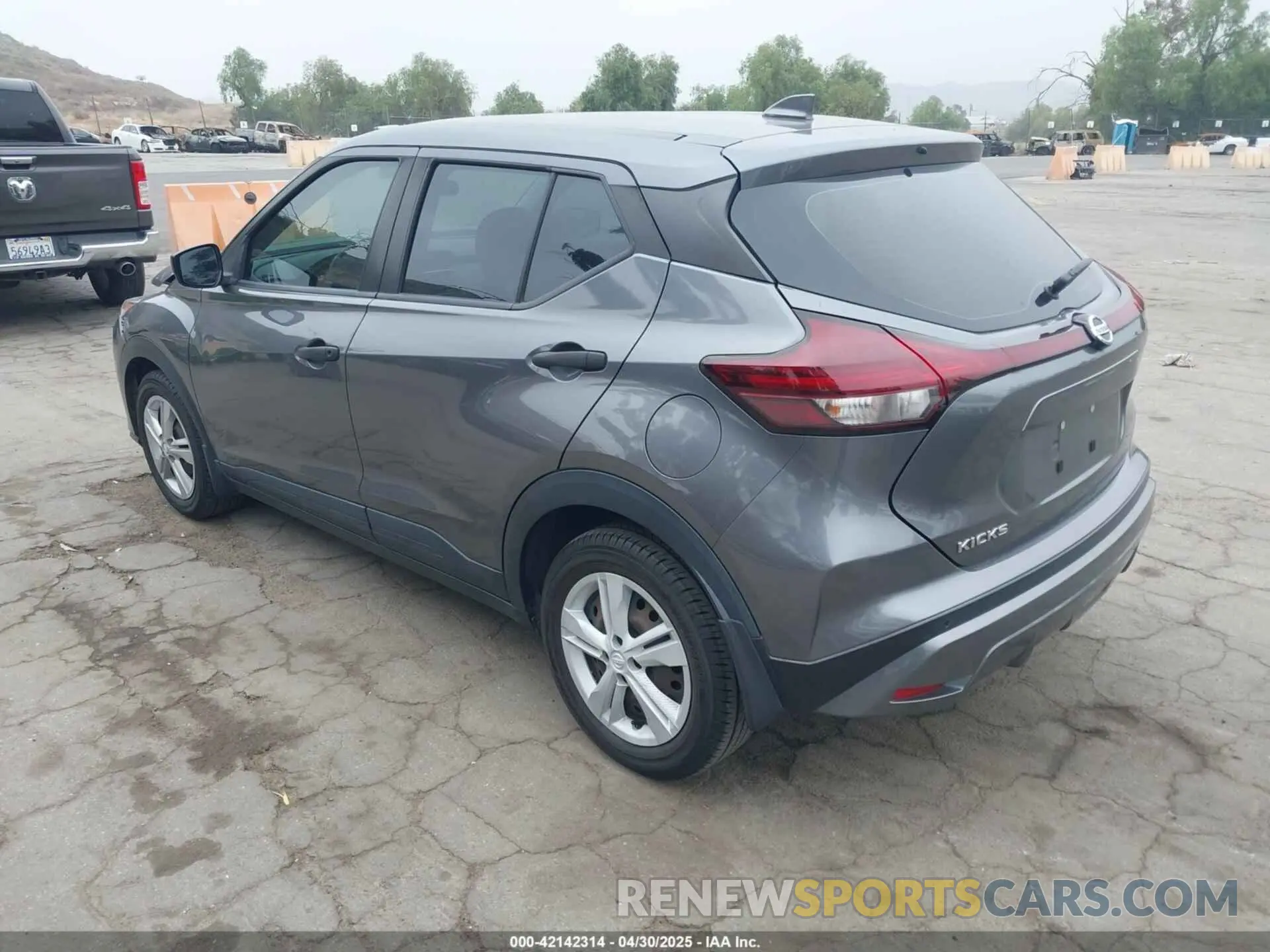 3 Фотография поврежденного автомобиля 3N1CP5BV1ML466062 NISSAN KICKS 2021