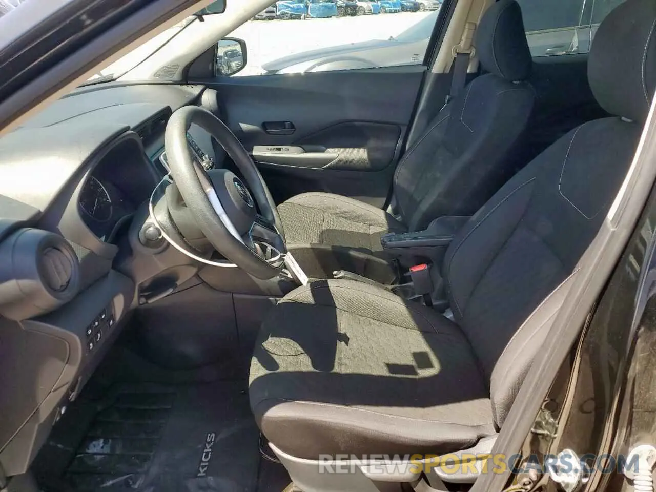 7 Photograph of a damaged car 3N1CP5BV3ML538220 NISSAN KICKS 2021