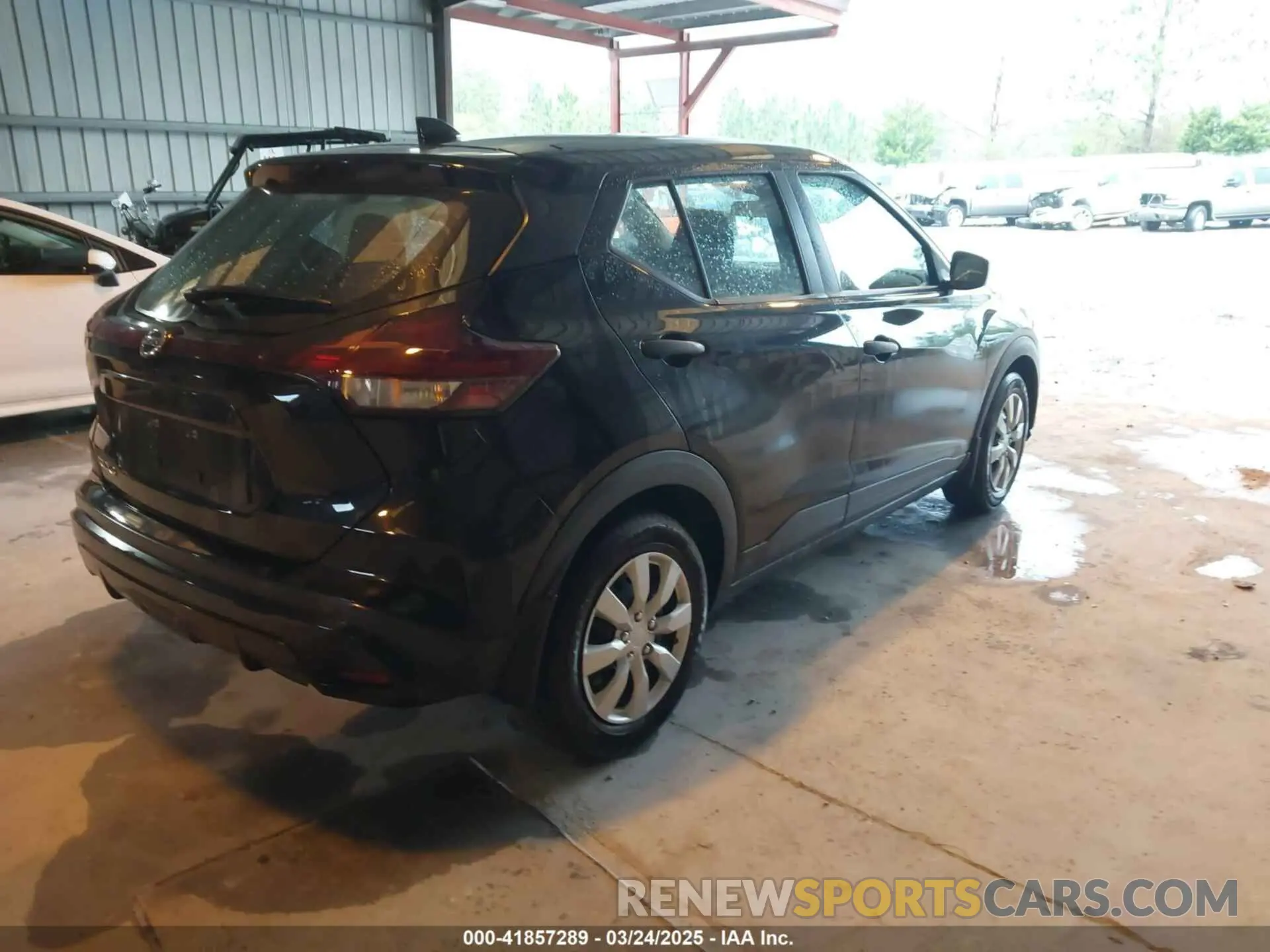 4 Photograph of a damaged car 3N1CP5BV3ML540520 NISSAN KICKS 2021