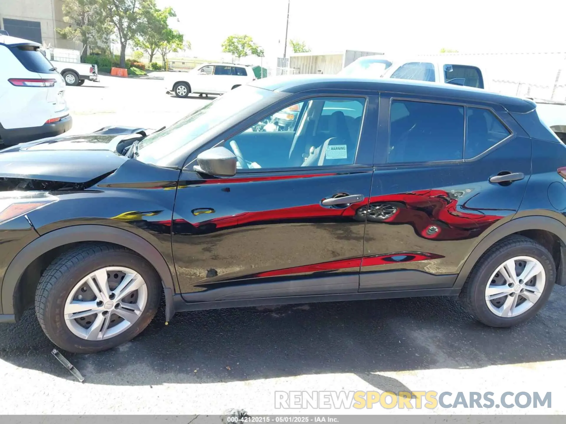 15 Photograph of a damaged car 3N1CP5BV4ML546715 NISSAN KICKS 2021