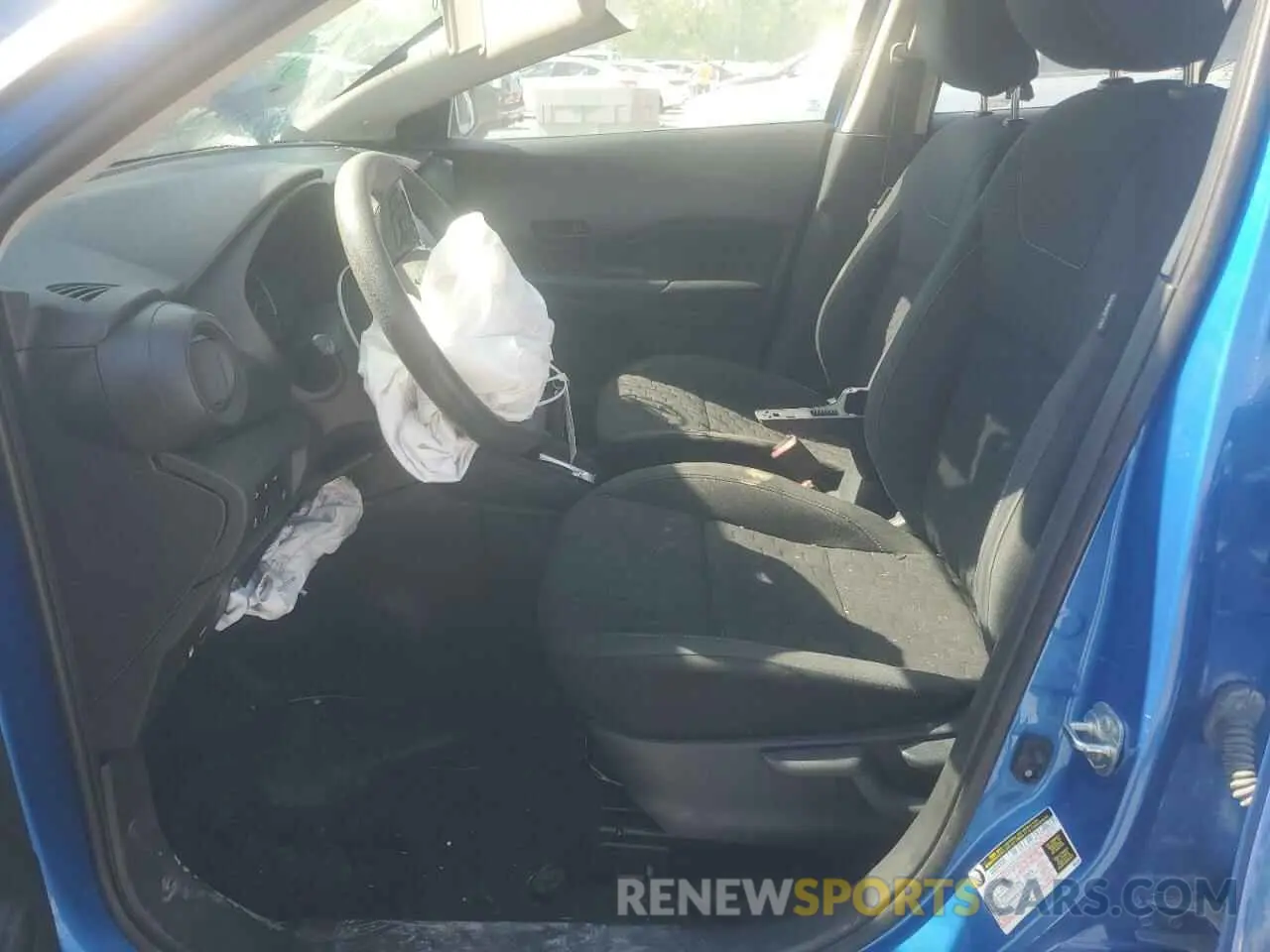 7 Photograph of a damaged car 3N1CP5BV5ML515327 NISSAN KICKS 2021