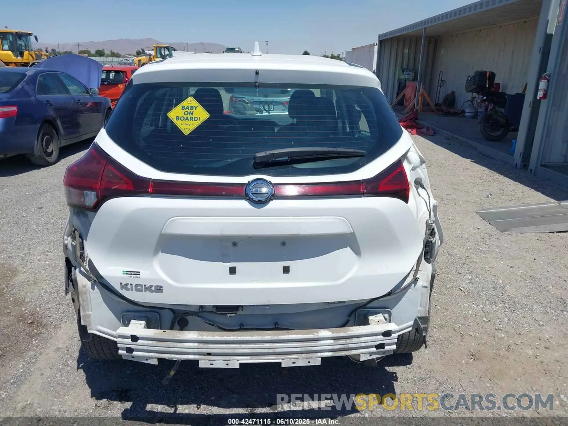 17 Фотография поврежденного автомобиля 3N1CP5BV6ML464310 NISSAN KICKS 2021