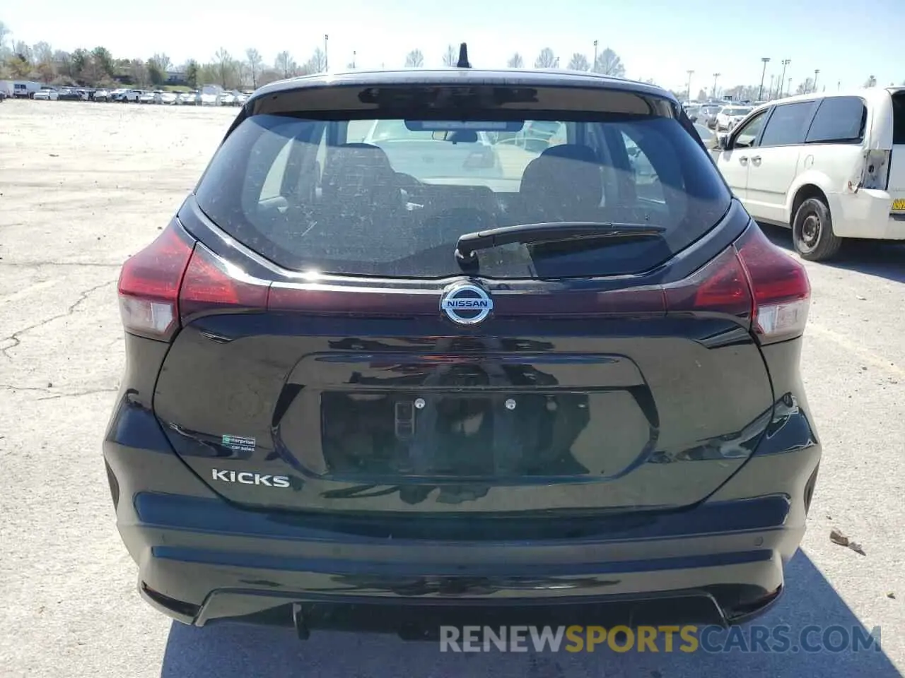 6 Photograph of a damaged car 3N1CP5BV6ML464470 NISSAN KICKS 2021