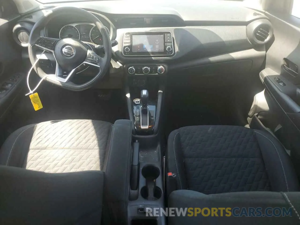 8 Photograph of a damaged car 3N1CP5BV6ML501520 NISSAN KICKS 2021