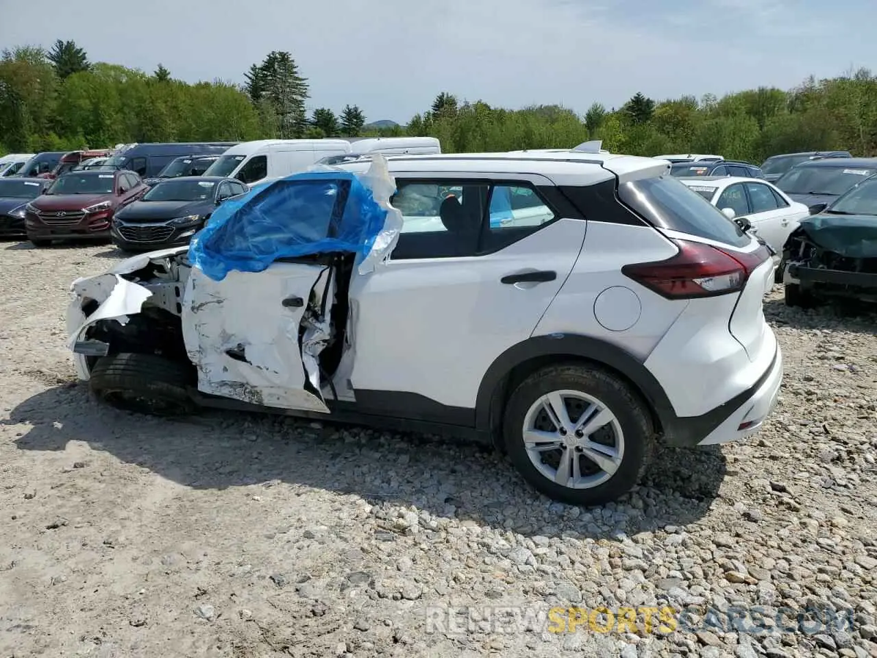 2 Photograph of a damaged car 3N1CP5BV6ML547591 NISSAN KICKS 2021