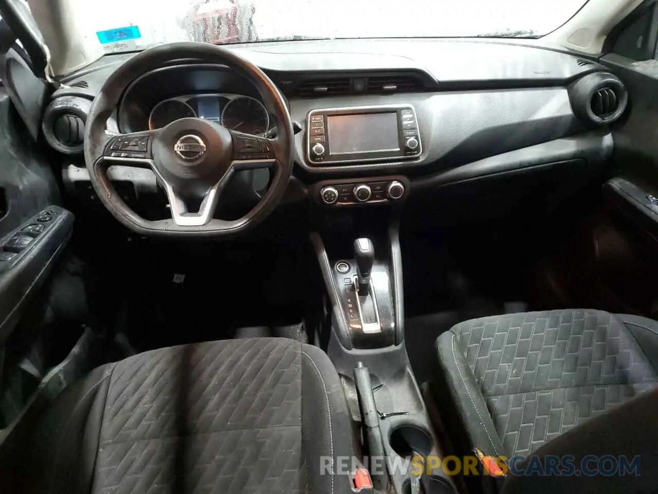8 Photograph of a damaged car 3N1CP5BV6ML547591 NISSAN KICKS 2021