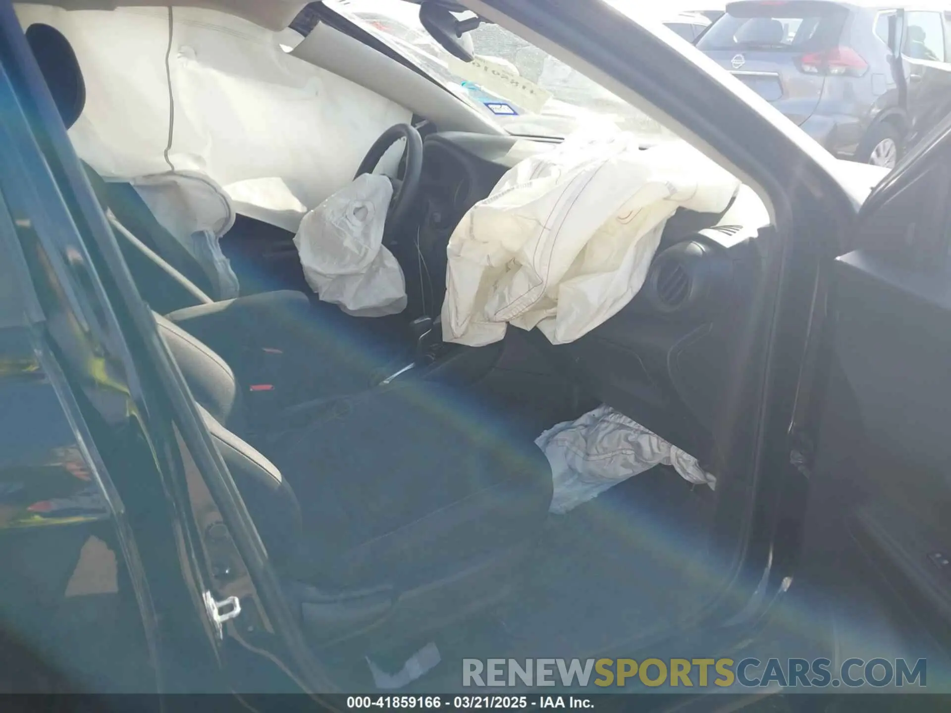 5 Photograph of a damaged car 3N1CP5BV7ML502627 NISSAN KICKS 2021