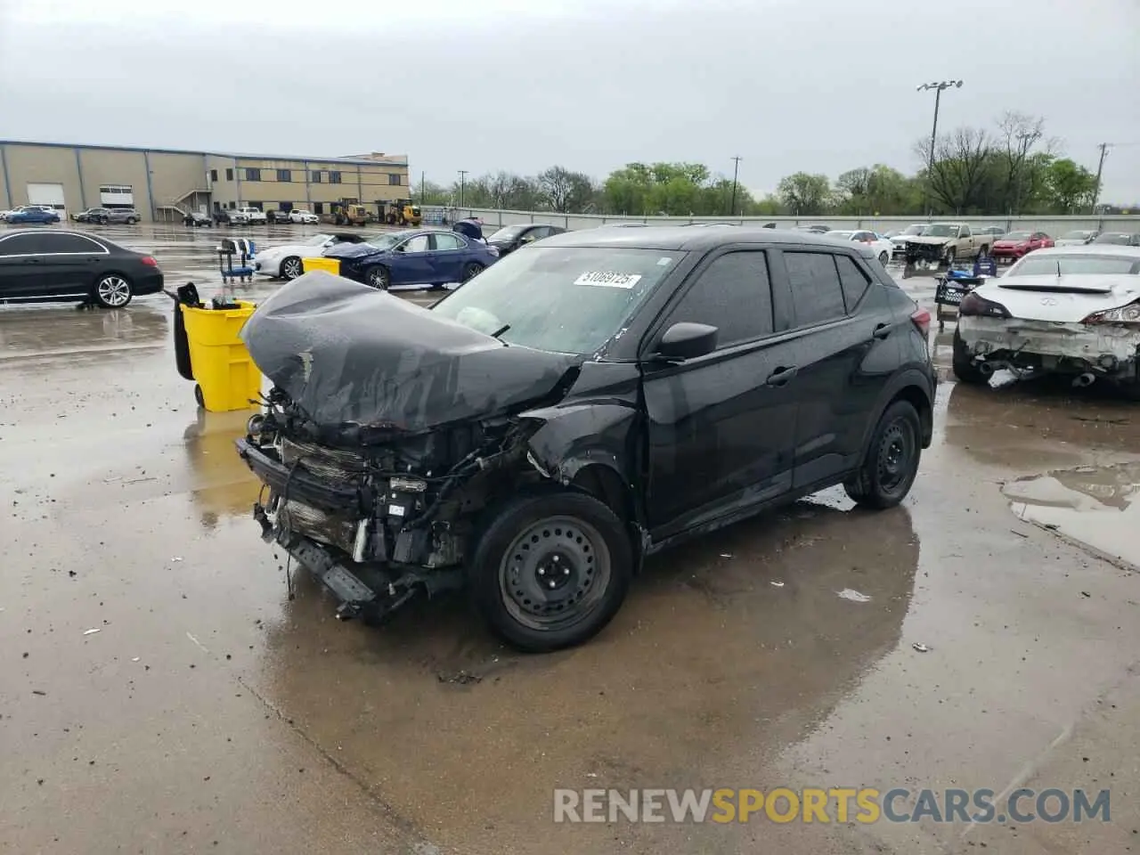 1 Photograph of a damaged car 3N1CP5BV8ML520246 NISSAN KICKS 2021