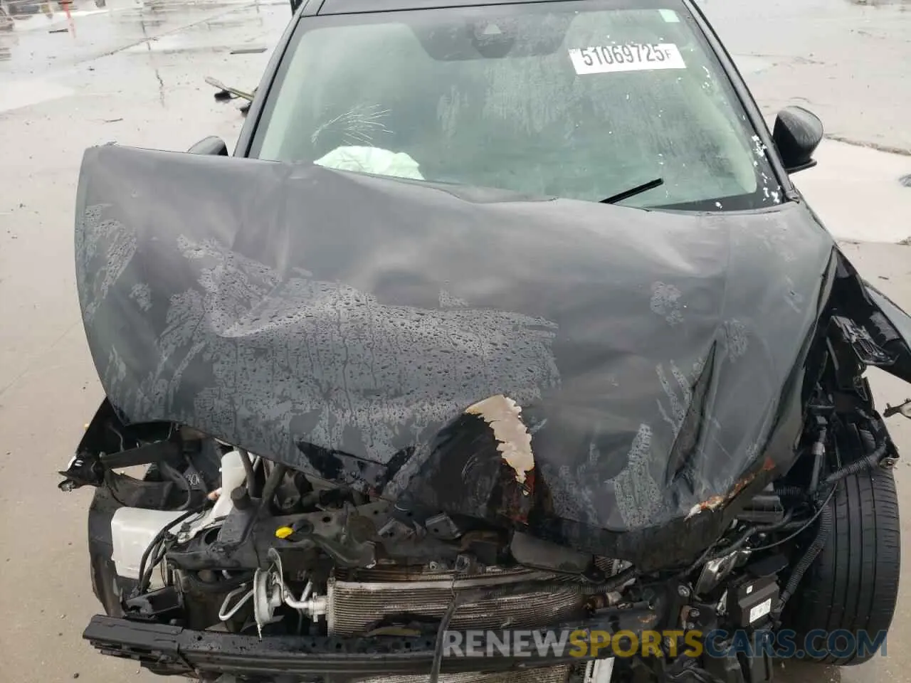 13 Photograph of a damaged car 3N1CP5BV8ML520246 NISSAN KICKS 2021