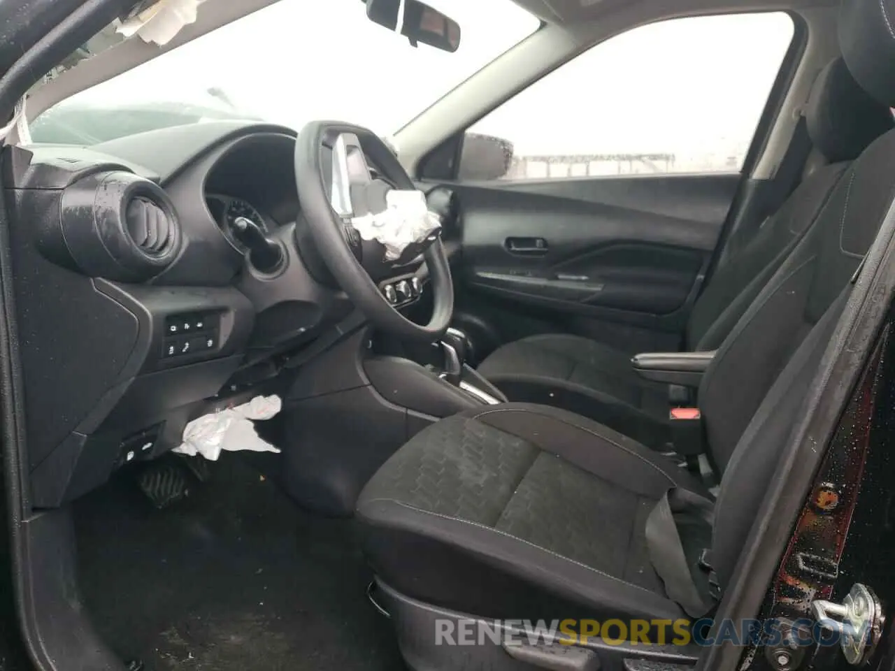 7 Photograph of a damaged car 3N1CP5BV8ML520246 NISSAN KICKS 2021