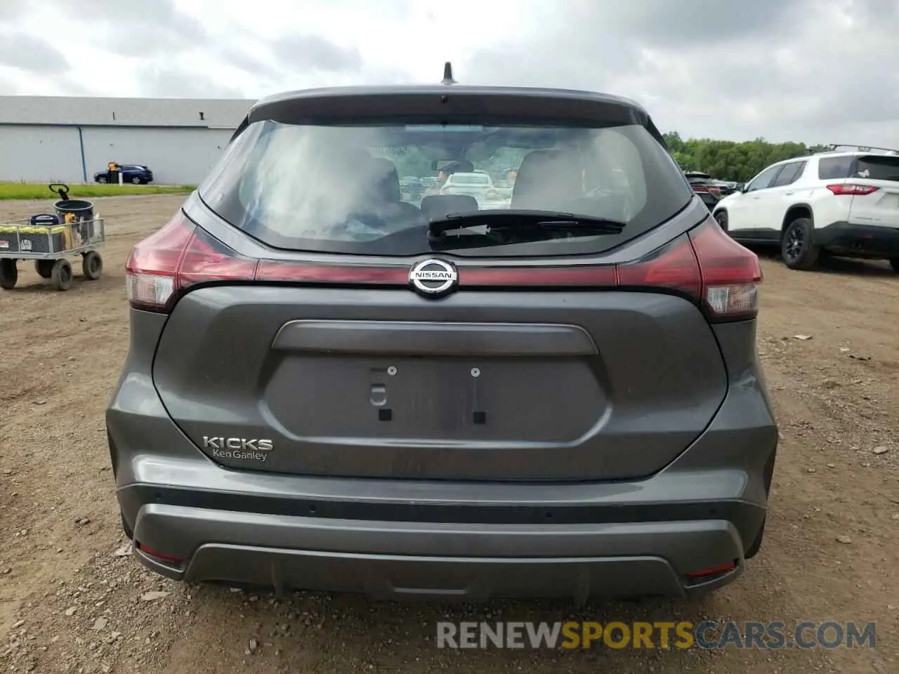 6 Photograph of a damaged car 3N1CP5BV8ML564330 NISSAN KICKS 2021
