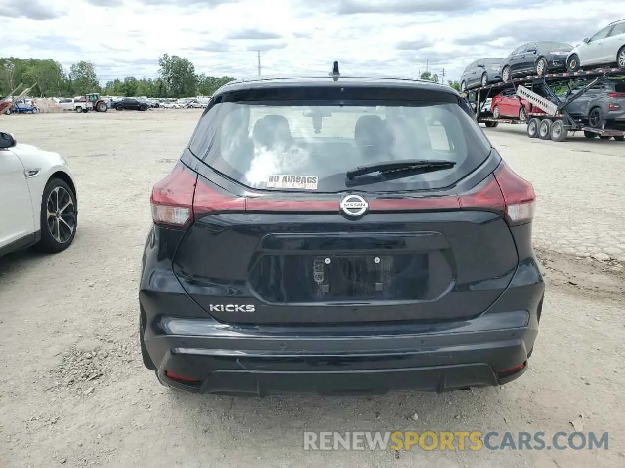 6 Photograph of a damaged car 3N1CP5BV8ML564957 NISSAN KICKS 2021