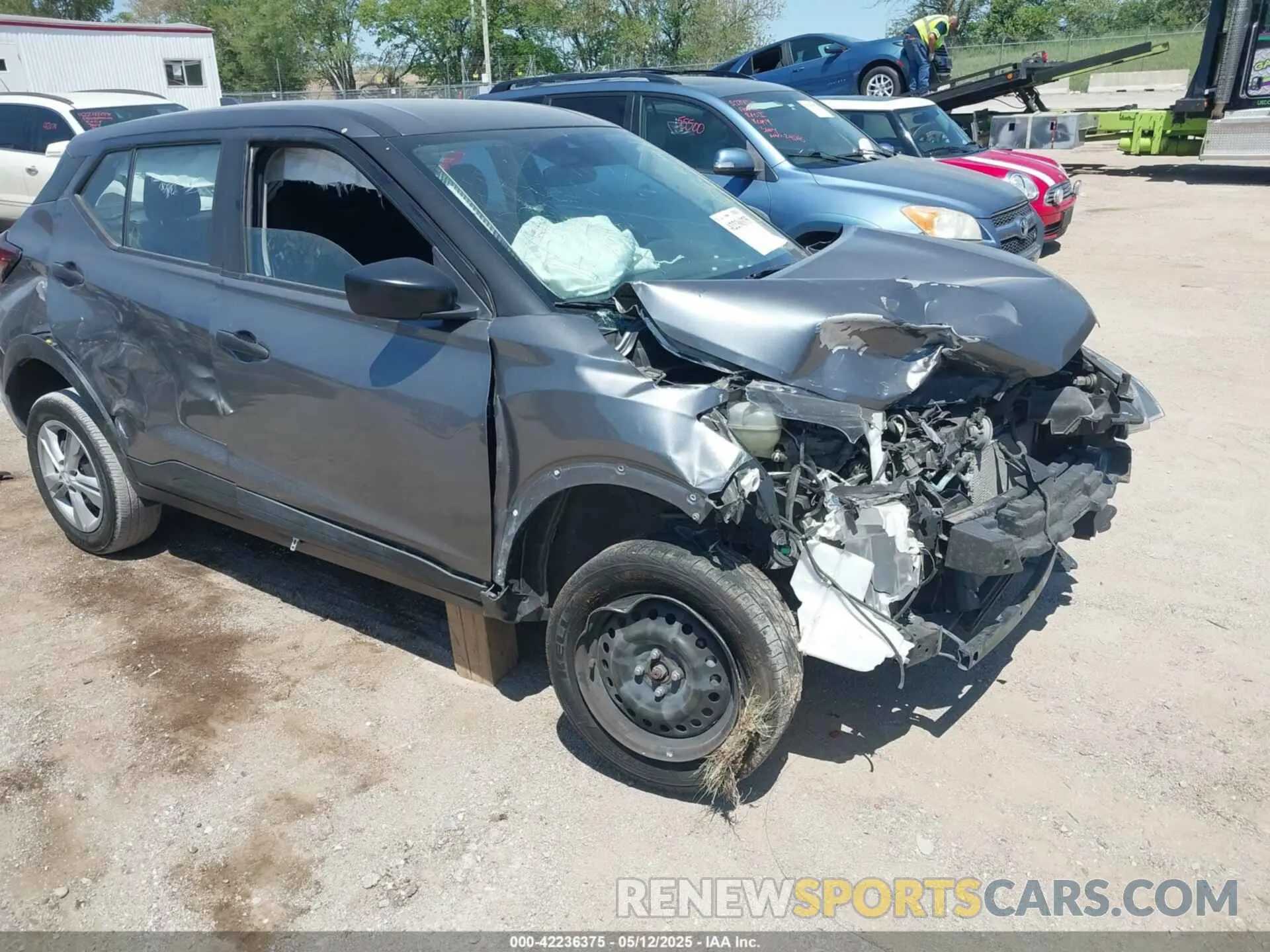 1 Фотография поврежденного автомобиля 3N1CP5BV9ML531000 NISSAN KICKS 2021