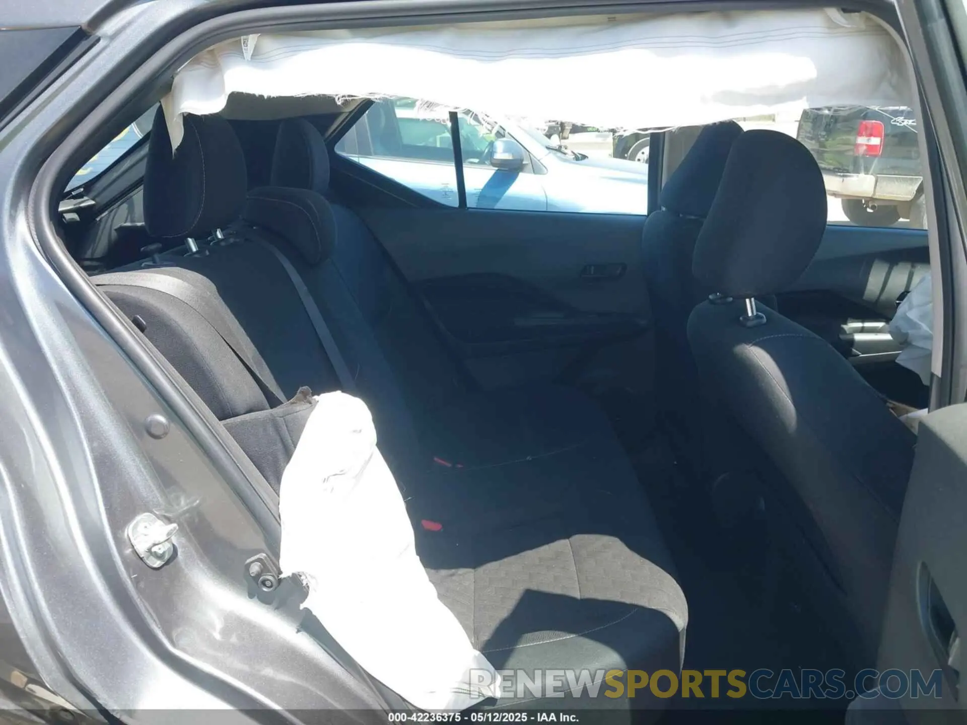 8 Фотография поврежденного автомобиля 3N1CP5BV9ML531000 NISSAN KICKS 2021