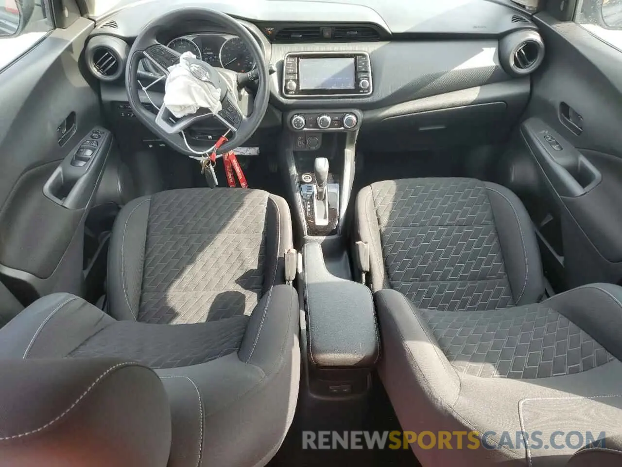 8 Photograph of a damaged car 3N1CP5BVXML503898 NISSAN KICKS 2021