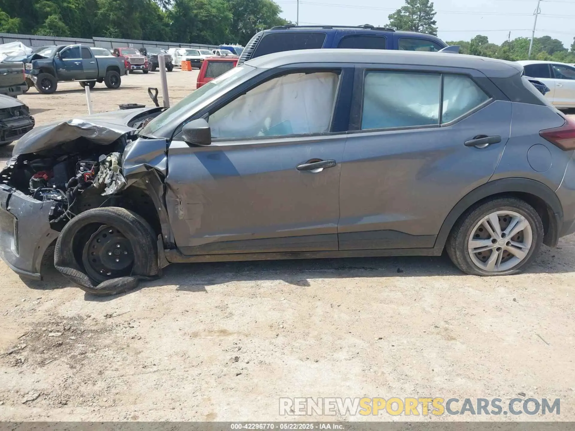 13 Фотография поврежденного автомобиля 3N1CP5BVXML551059 NISSAN KICKS 2021