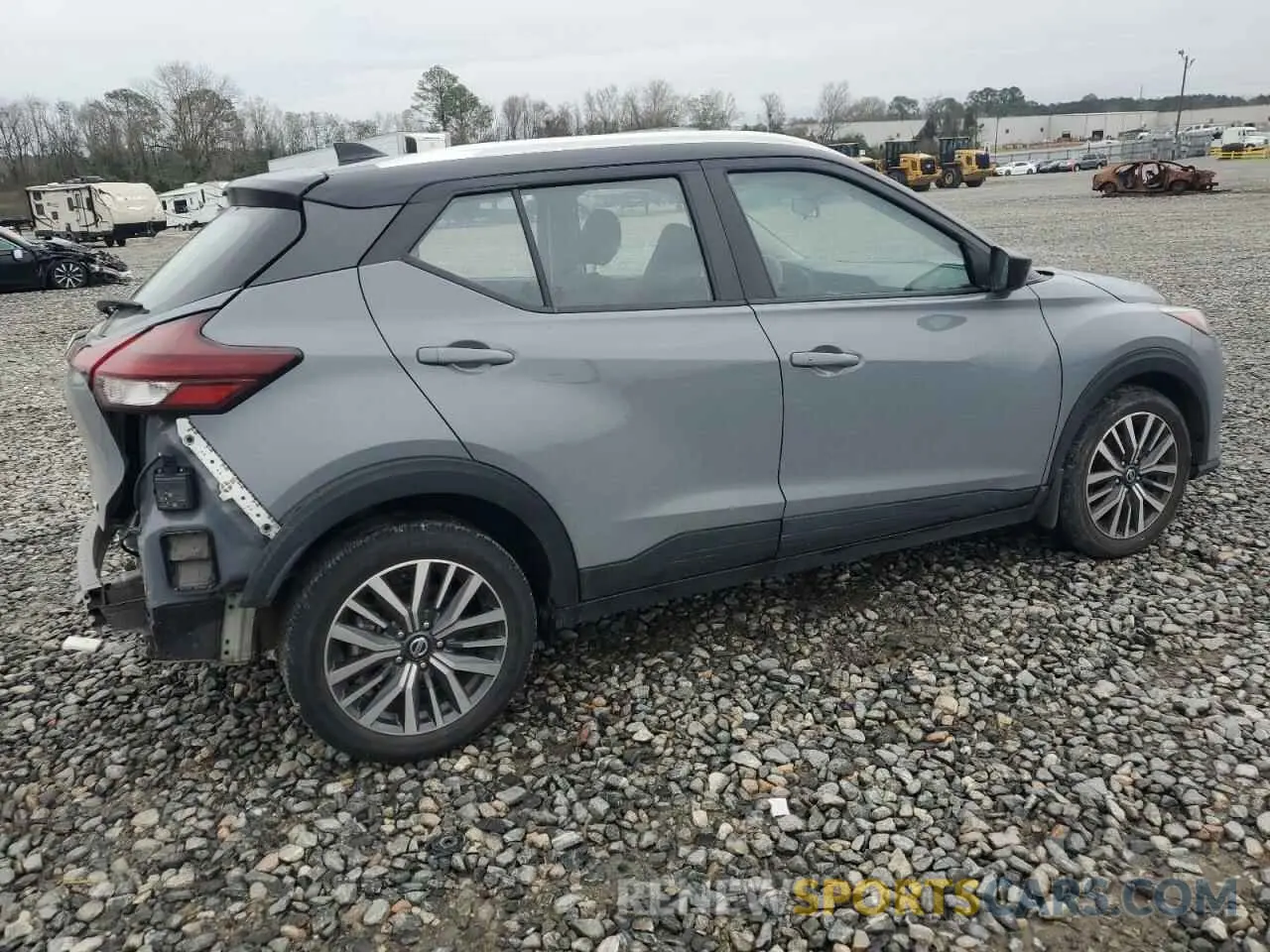 3 Photograph of a damaged car 3N1CP5CV0ML470067 NISSAN KICKS 2021