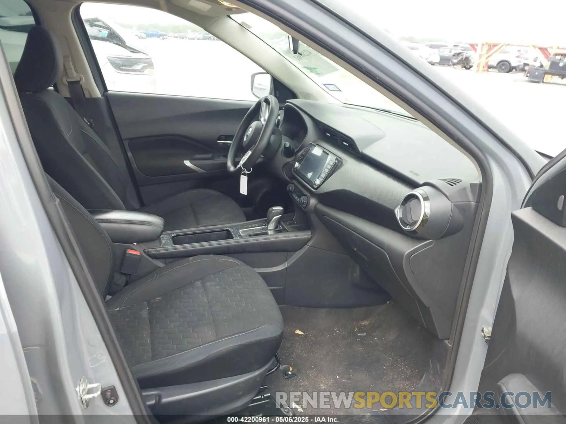 5 Photograph of a damaged car 3N1CP5CV0ML533037 NISSAN KICKS 2021