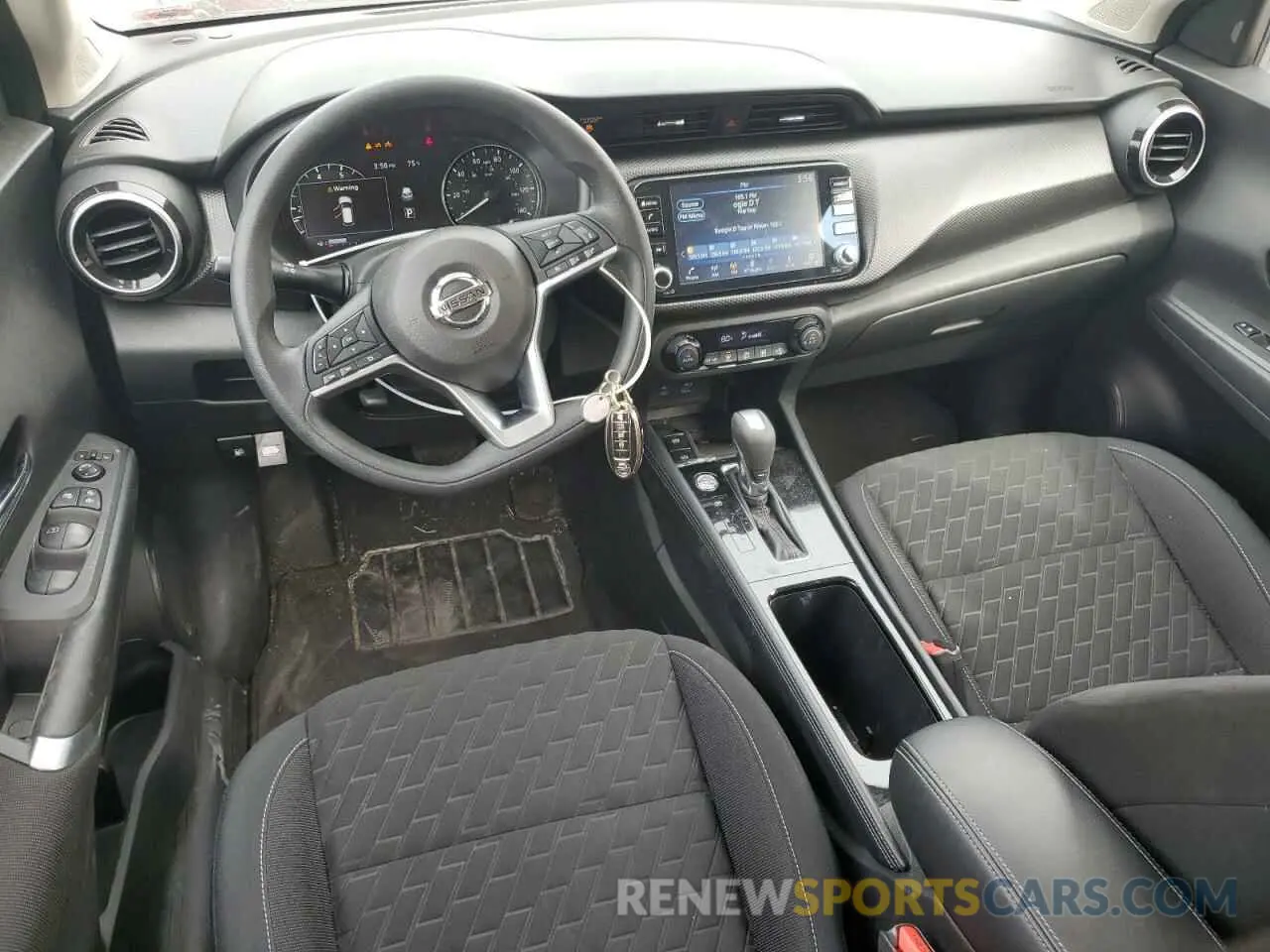 8 Photograph of a damaged car 3N1CP5CV0ML537136 NISSAN KICKS 2021