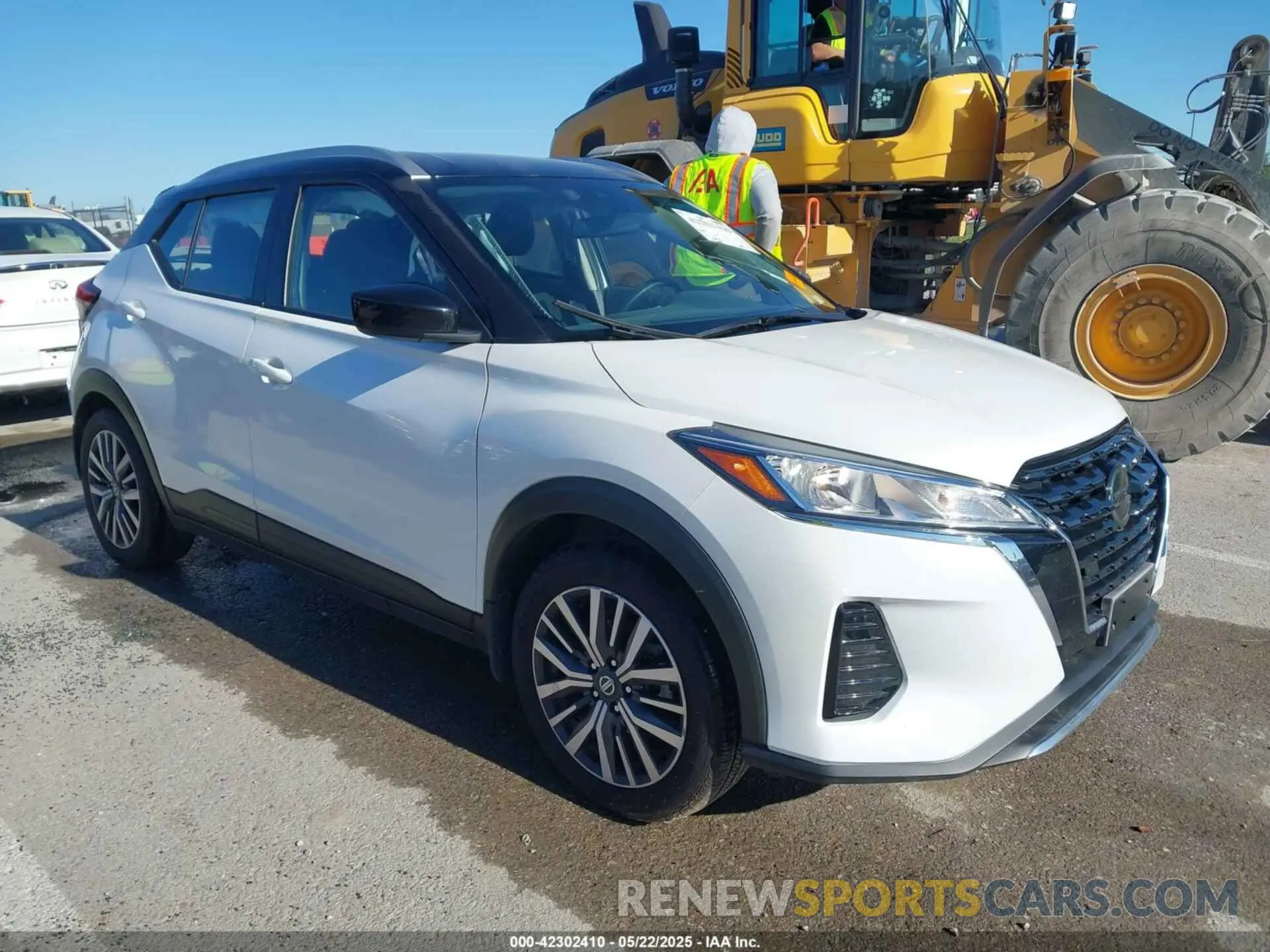 1 Photograph of a damaged car 3N1CP5CV1ML504436 NISSAN KICKS 2021