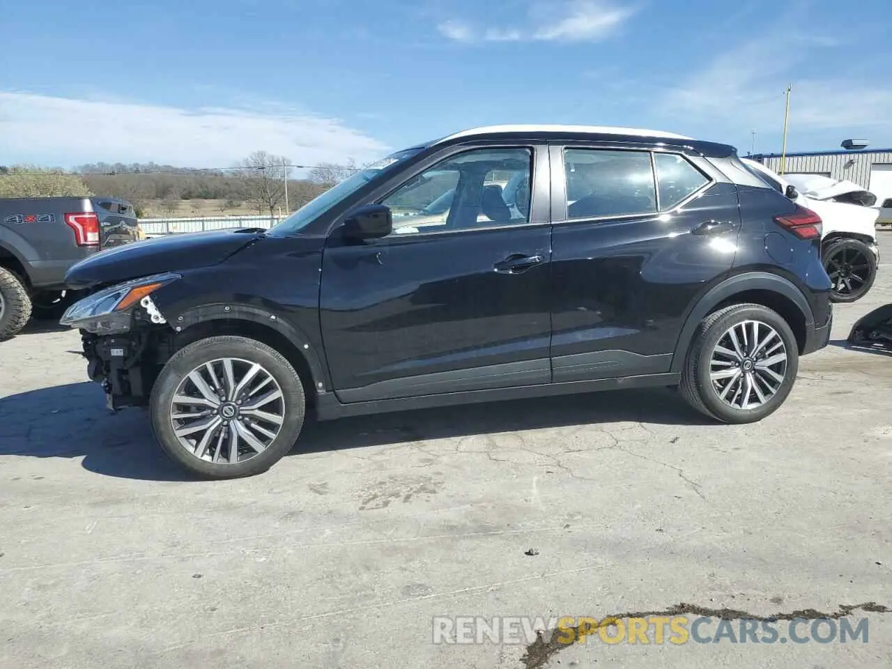 1 Photograph of a damaged car 3N1CP5CV1ML527196 NISSAN KICKS 2021