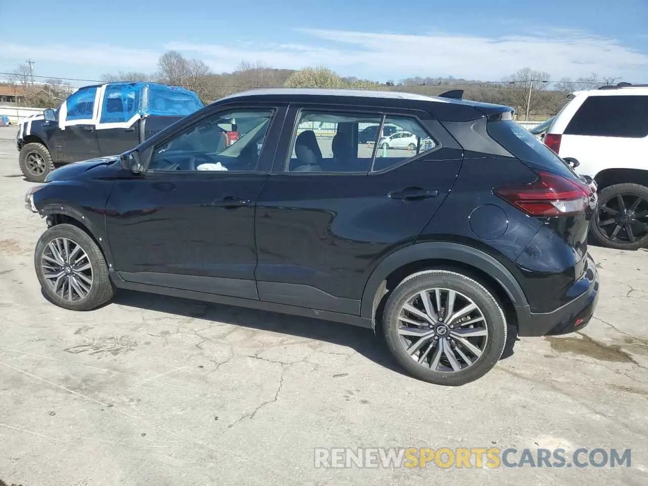 2 Photograph of a damaged car 3N1CP5CV1ML527196 NISSAN KICKS 2021