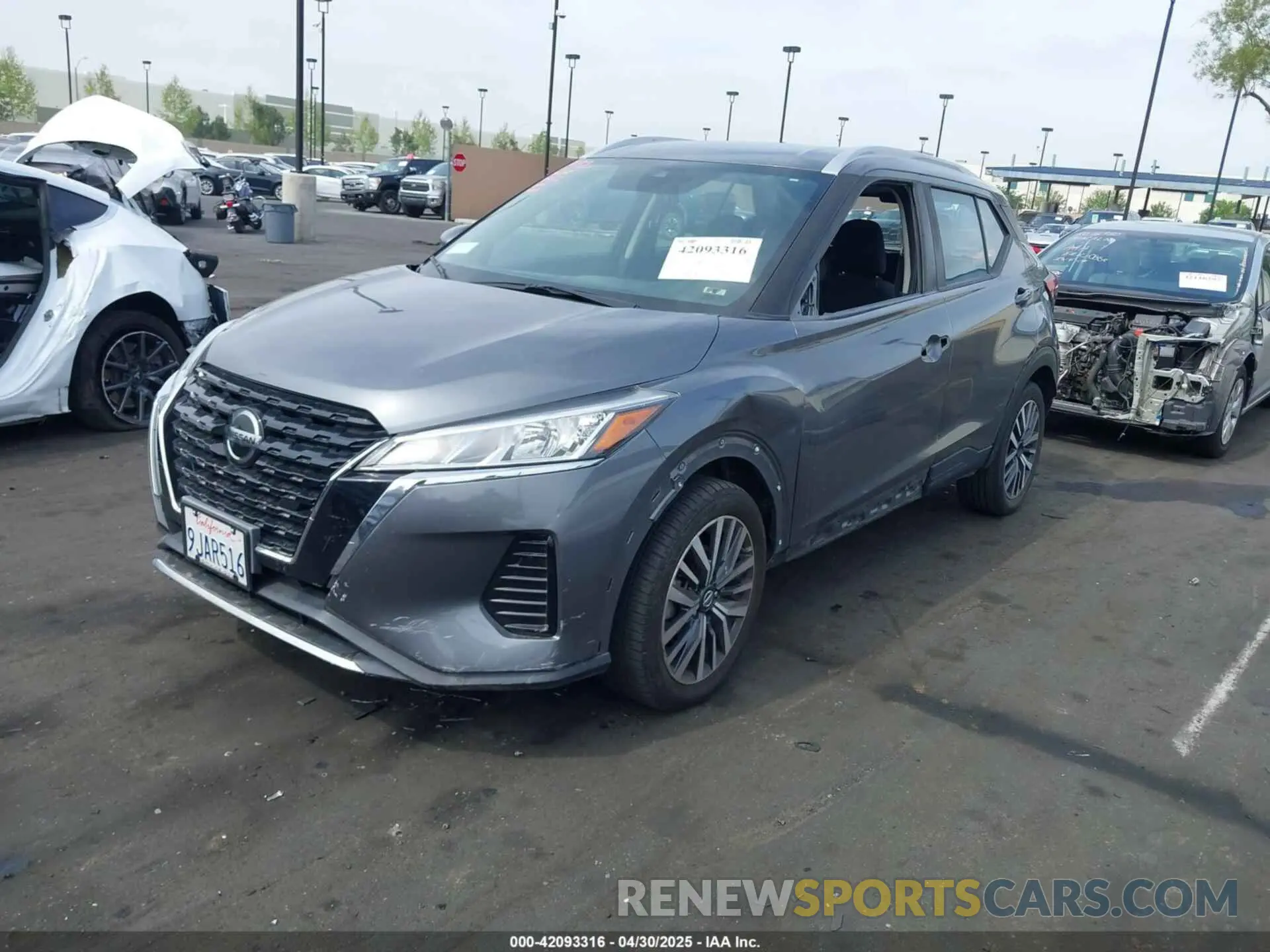 2 Фотография поврежденного автомобиля 3N1CP5CV1ML537730 NISSAN KICKS 2021