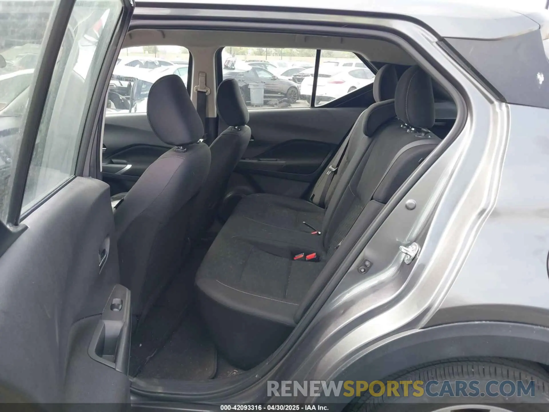 8 Фотография поврежденного автомобиля 3N1CP5CV1ML537730 NISSAN KICKS 2021