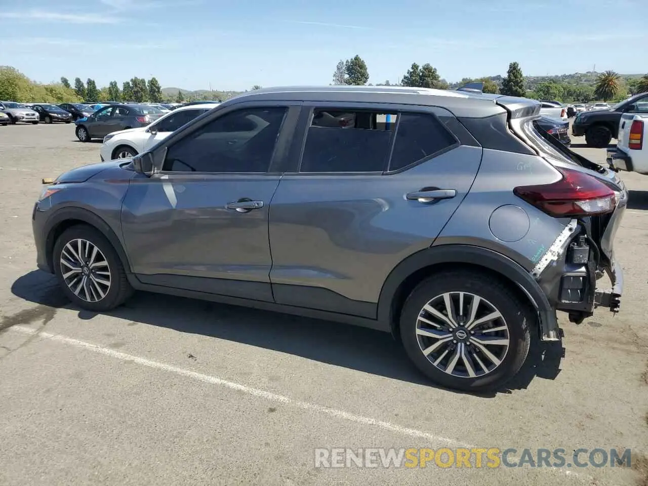 2 Фотография поврежденного автомобиля 3N1CP5CV3ML487977 NISSAN KICKS 2021