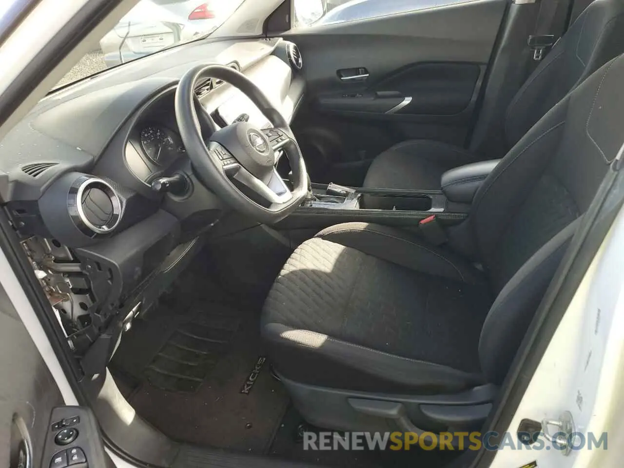7 Photograph of a damaged car 3N1CP5CV3ML537468 NISSAN KICKS 2021