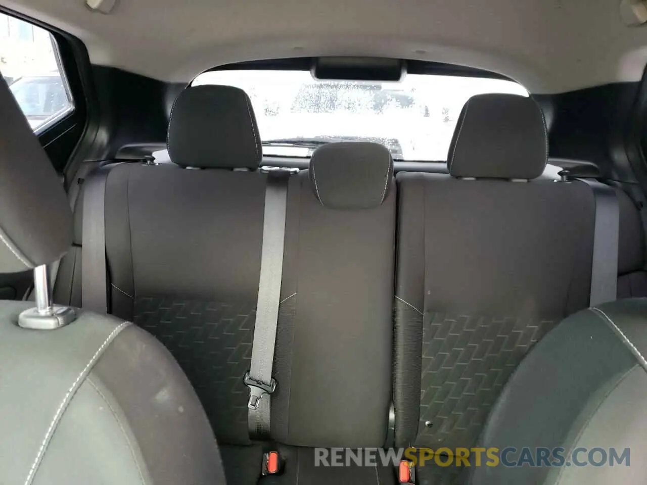 10 Photograph of a damaged car 3N1CP5CV4ML505080 NISSAN KICKS 2021