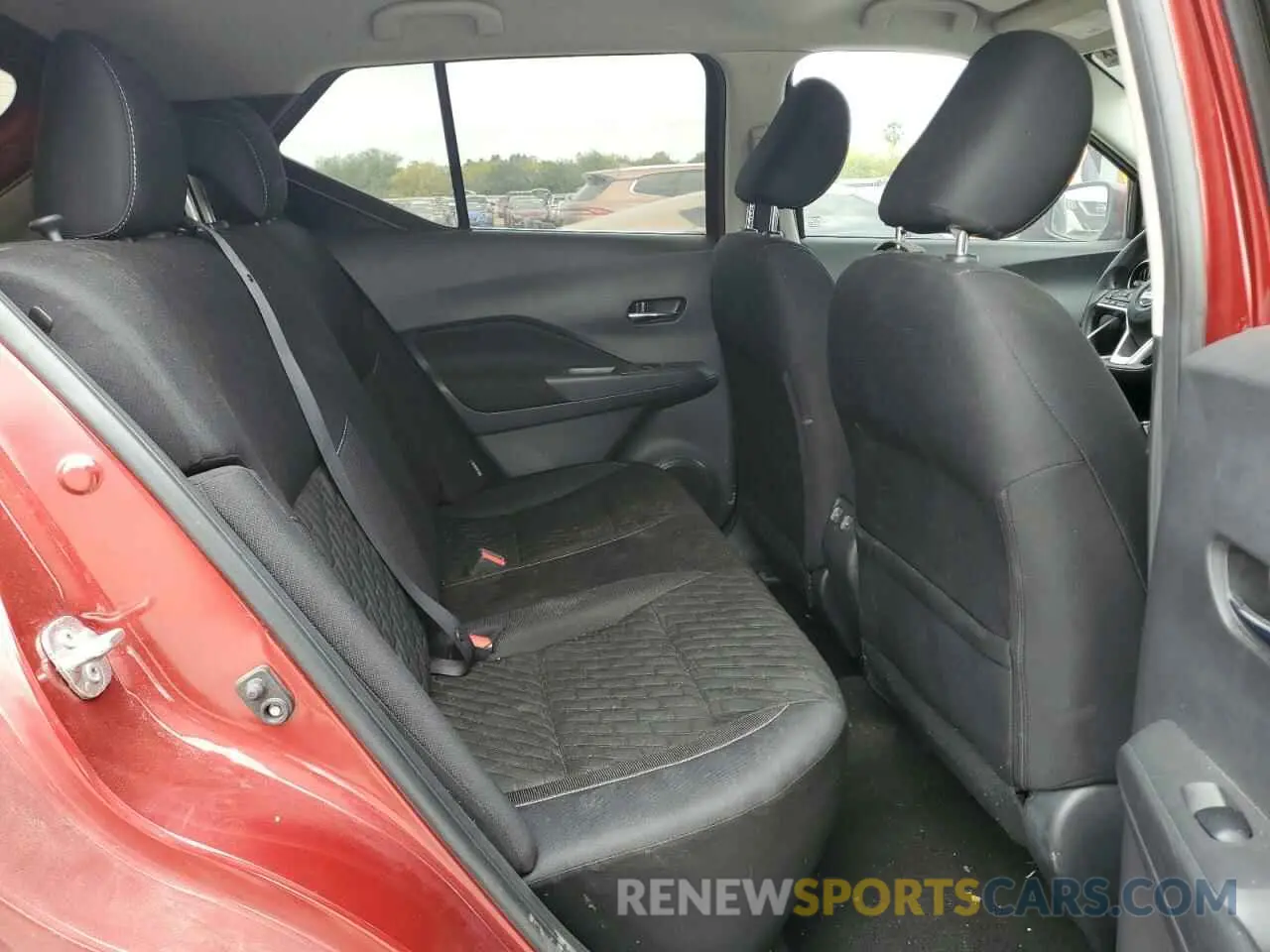11 Photograph of a damaged car 3N1CP5CV4ML543652 NISSAN KICKS 2021
