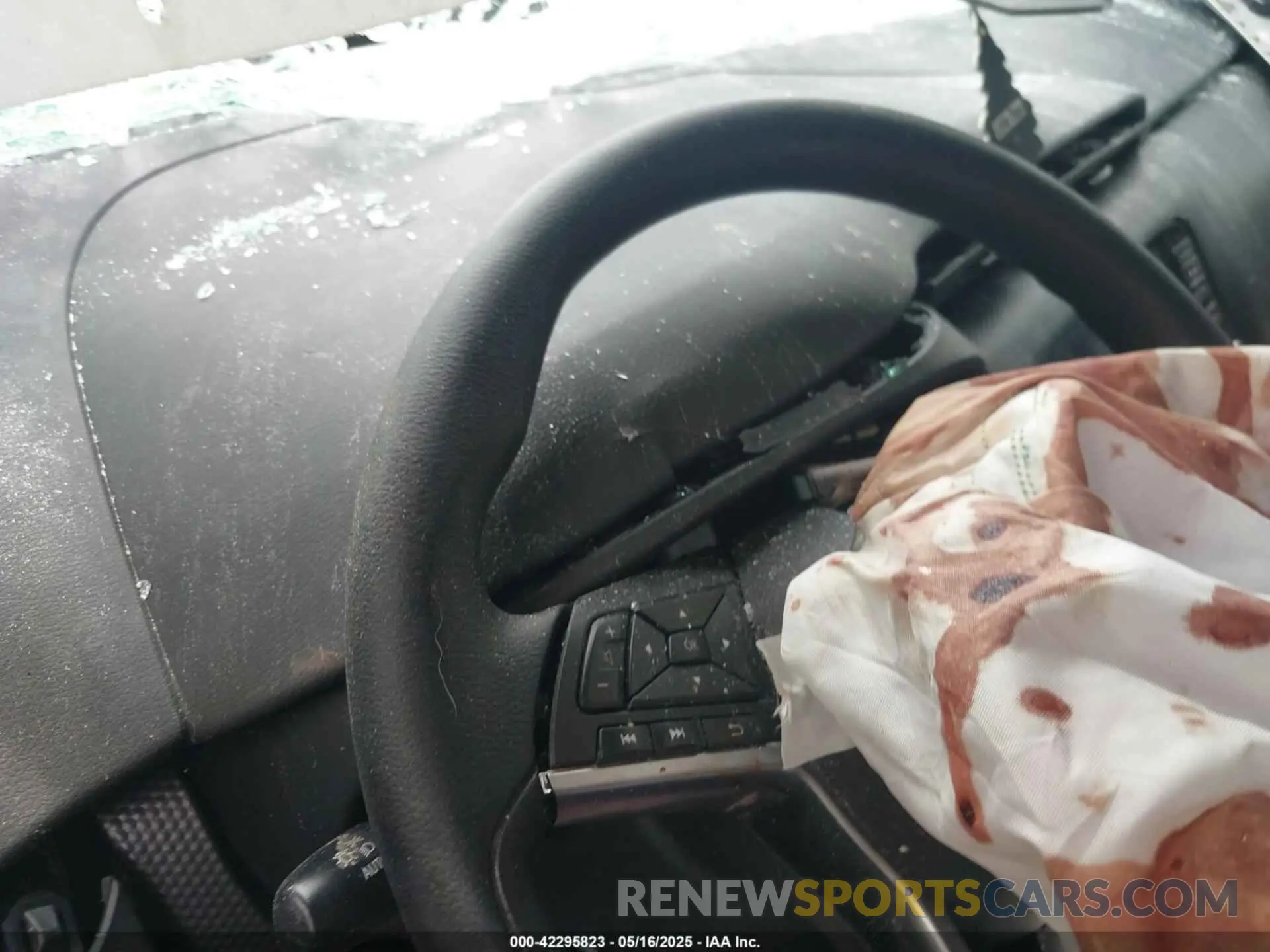 7 Photograph of a damaged car 3N1CP5CV4ML557339 NISSAN KICKS 2021