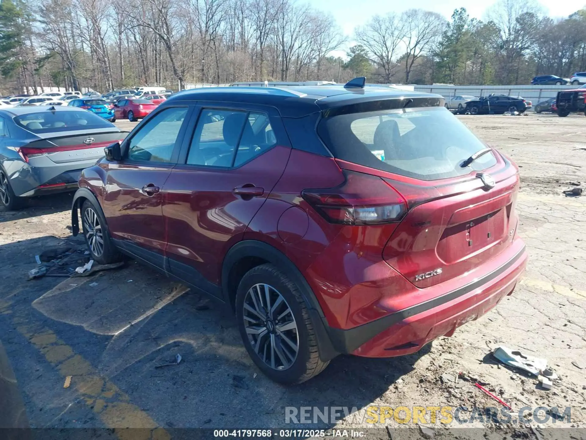 3 Photograph of a damaged car 3N1CP5CV5ML487768 NISSAN KICKS 2021