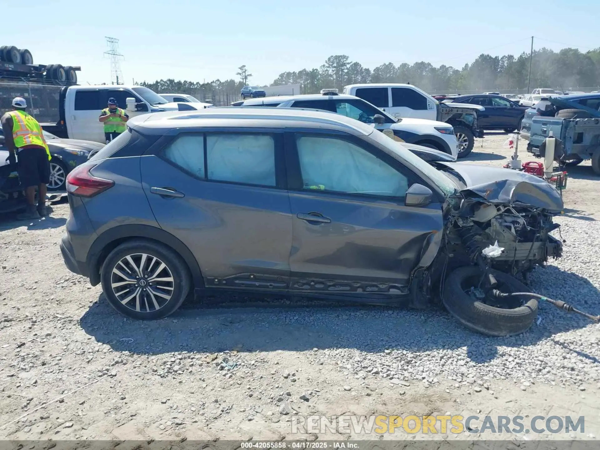 13 Фотография поврежденного автомобиля 3N1CP5CV5ML496583 NISSAN KICKS 2021