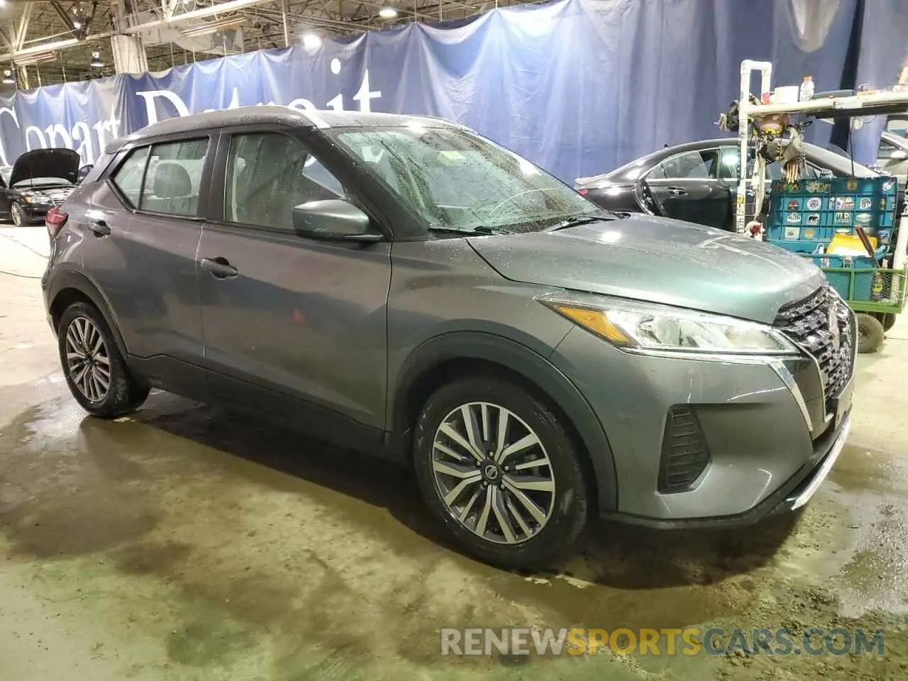 4 Photograph of a damaged car 3N1CP5CV5ML525953 NISSAN KICKS 2021