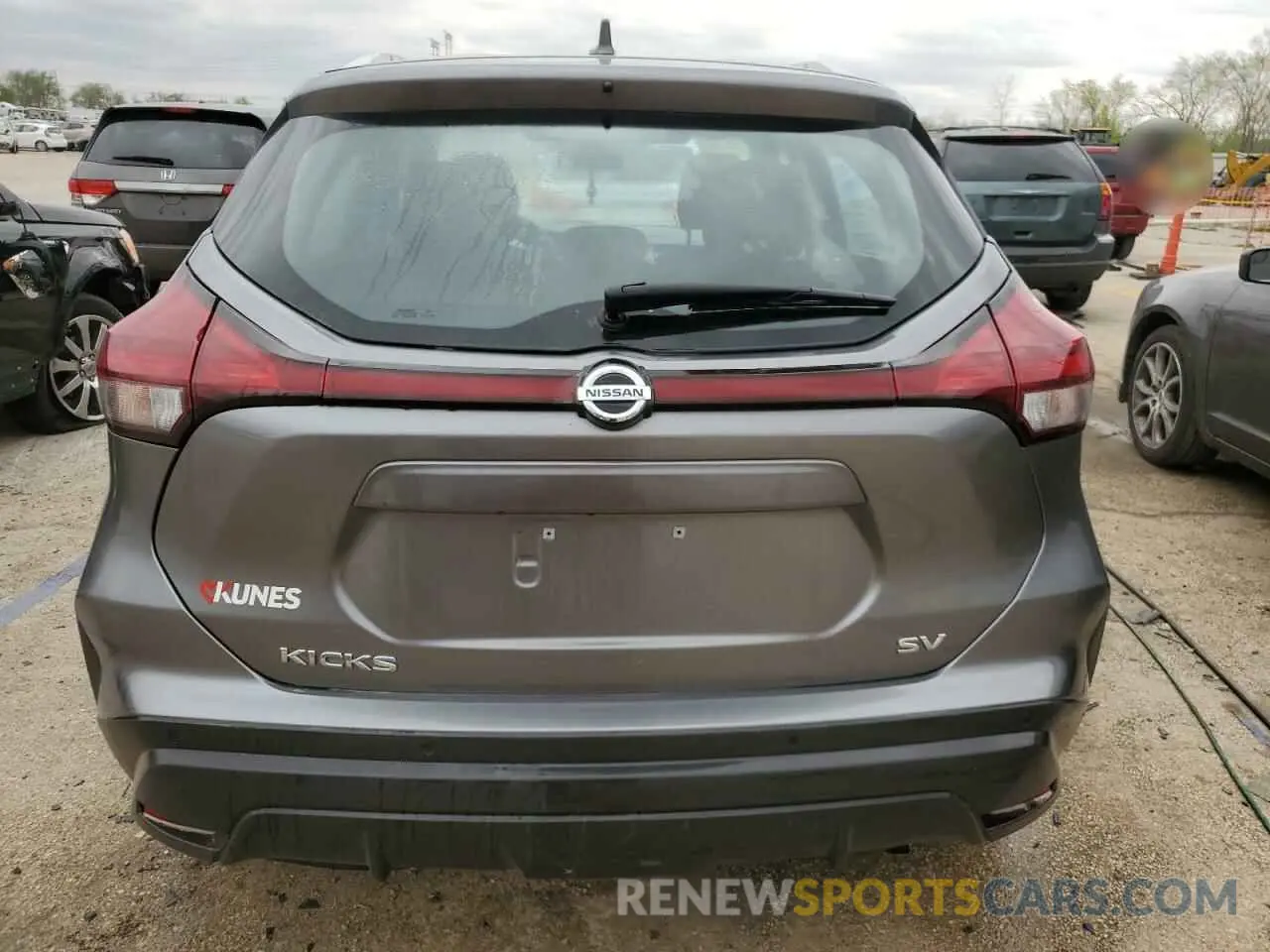 6 Photograph of a damaged car 3N1CP5CV8ML469717 NISSAN KICKS 2021