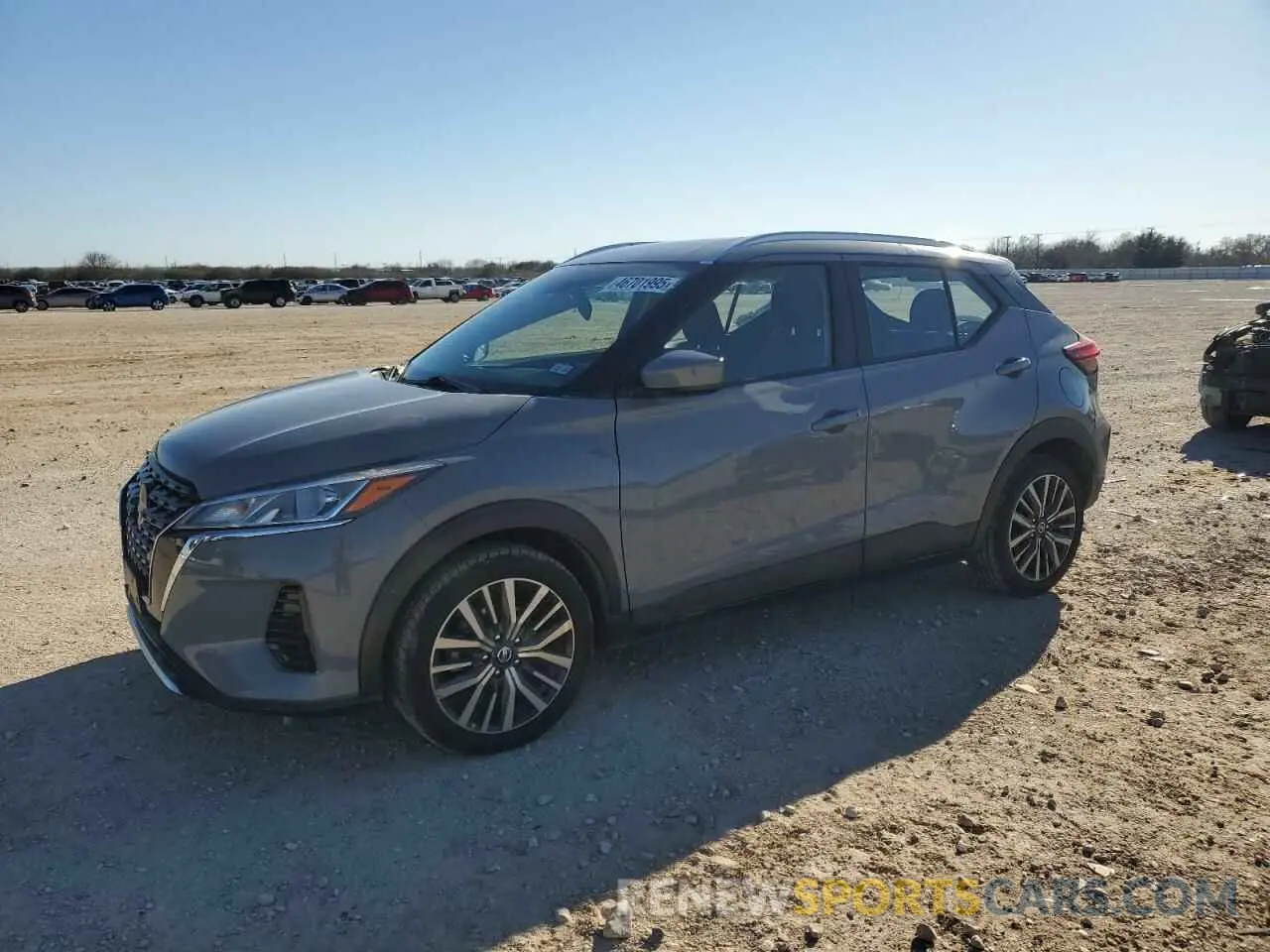 1 Photograph of a damaged car 3N1CP5CV8ML470477 NISSAN KICKS 2021