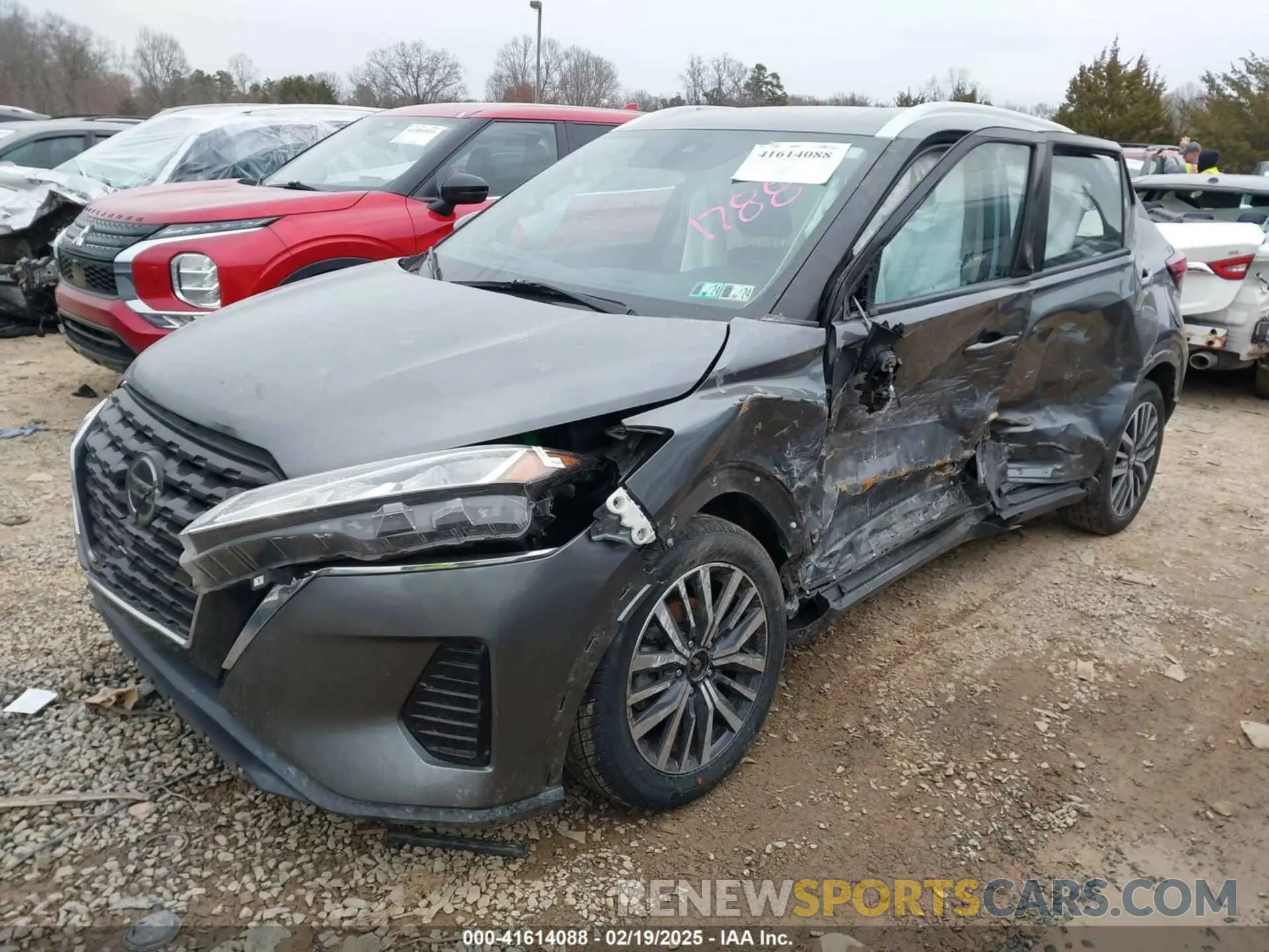 2 Photograph of a damaged car 3N1CP5CV8ML471788 NISSAN KICKS 2021
