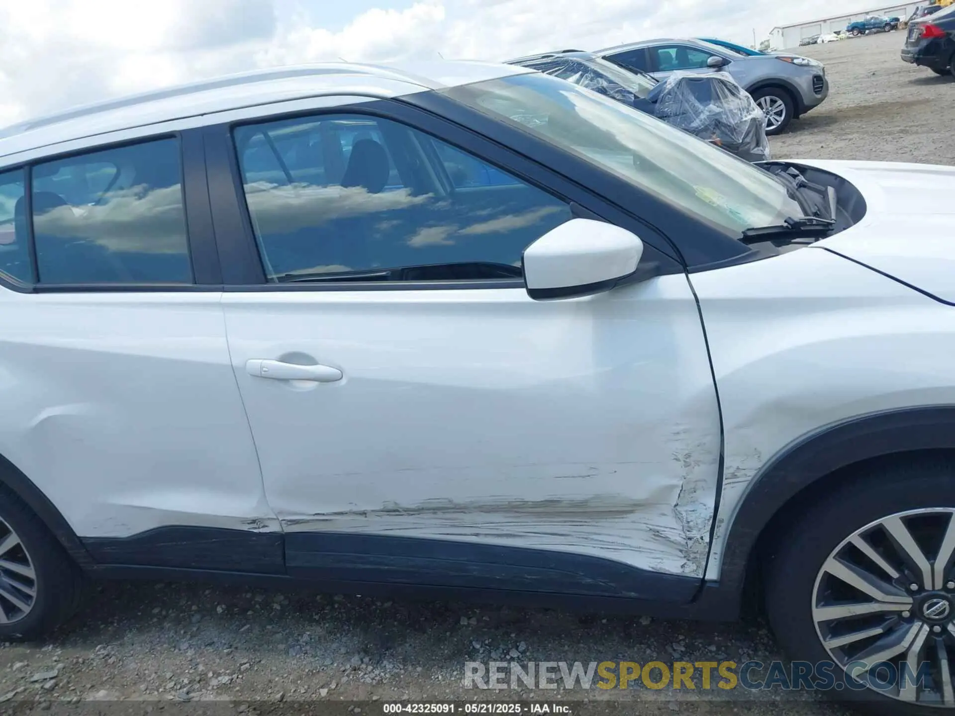 13 Фотография поврежденного автомобиля 3N1CP5CV8ML484251 NISSAN KICKS 2021