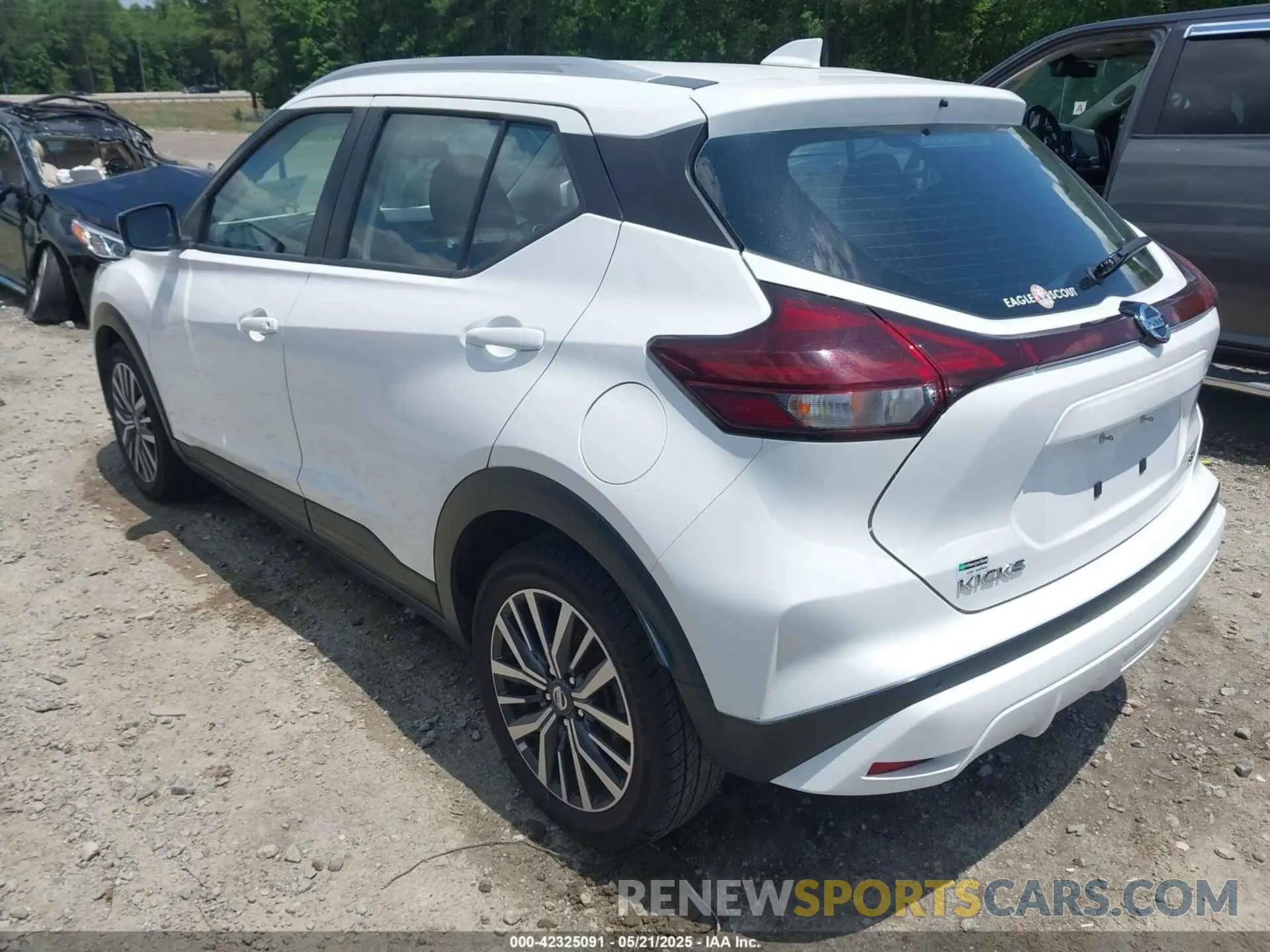 3 Фотография поврежденного автомобиля 3N1CP5CV8ML484251 NISSAN KICKS 2021