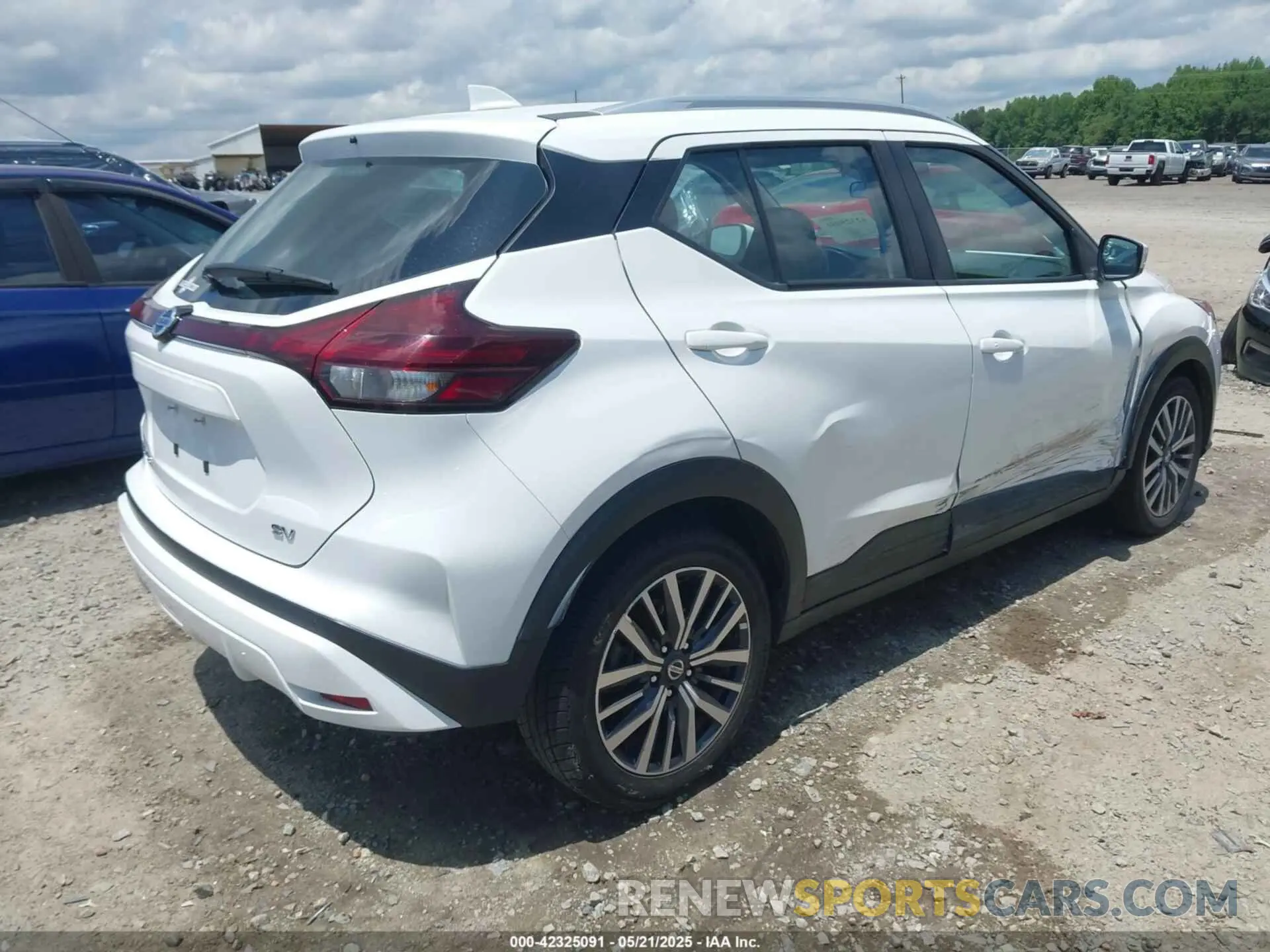4 Фотография поврежденного автомобиля 3N1CP5CV8ML484251 NISSAN KICKS 2021