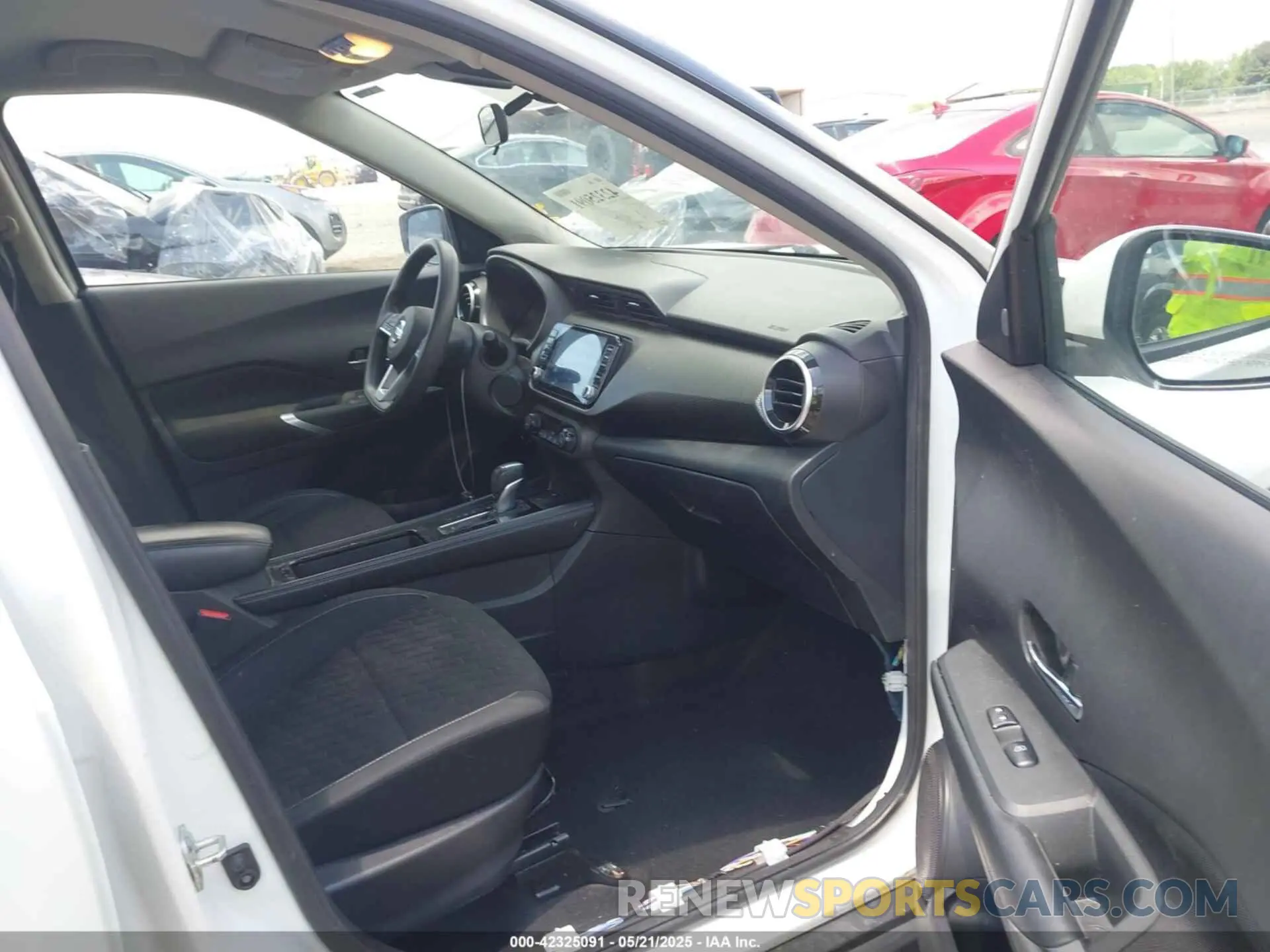 5 Фотография поврежденного автомобиля 3N1CP5CV8ML484251 NISSAN KICKS 2021