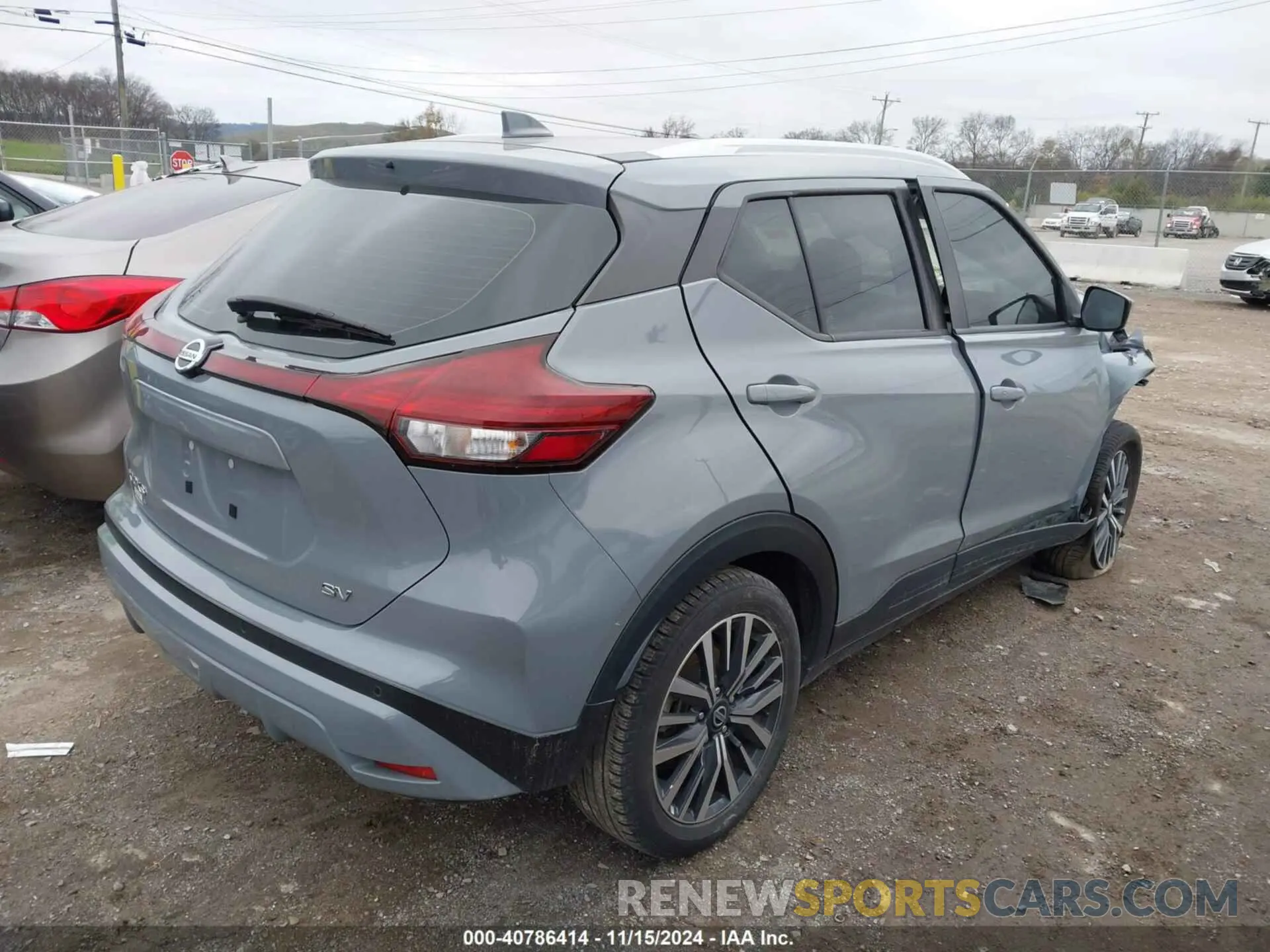 4 Photograph of a damaged car 3N1CP5CV9ML473162 NISSAN KICKS 2021