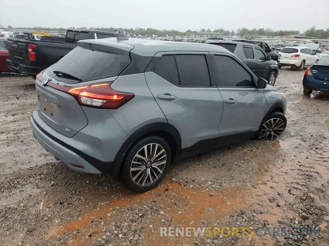 3 Photograph of a damaged car 3N1CP5CV9ML519783 NISSAN KICKS 2021