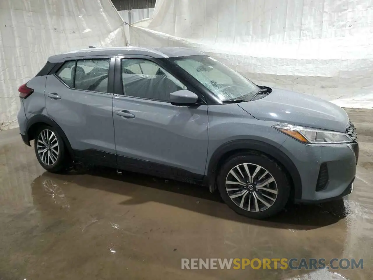 4 Photograph of a damaged car 3N1CP5CV9ML543727 NISSAN KICKS 2021