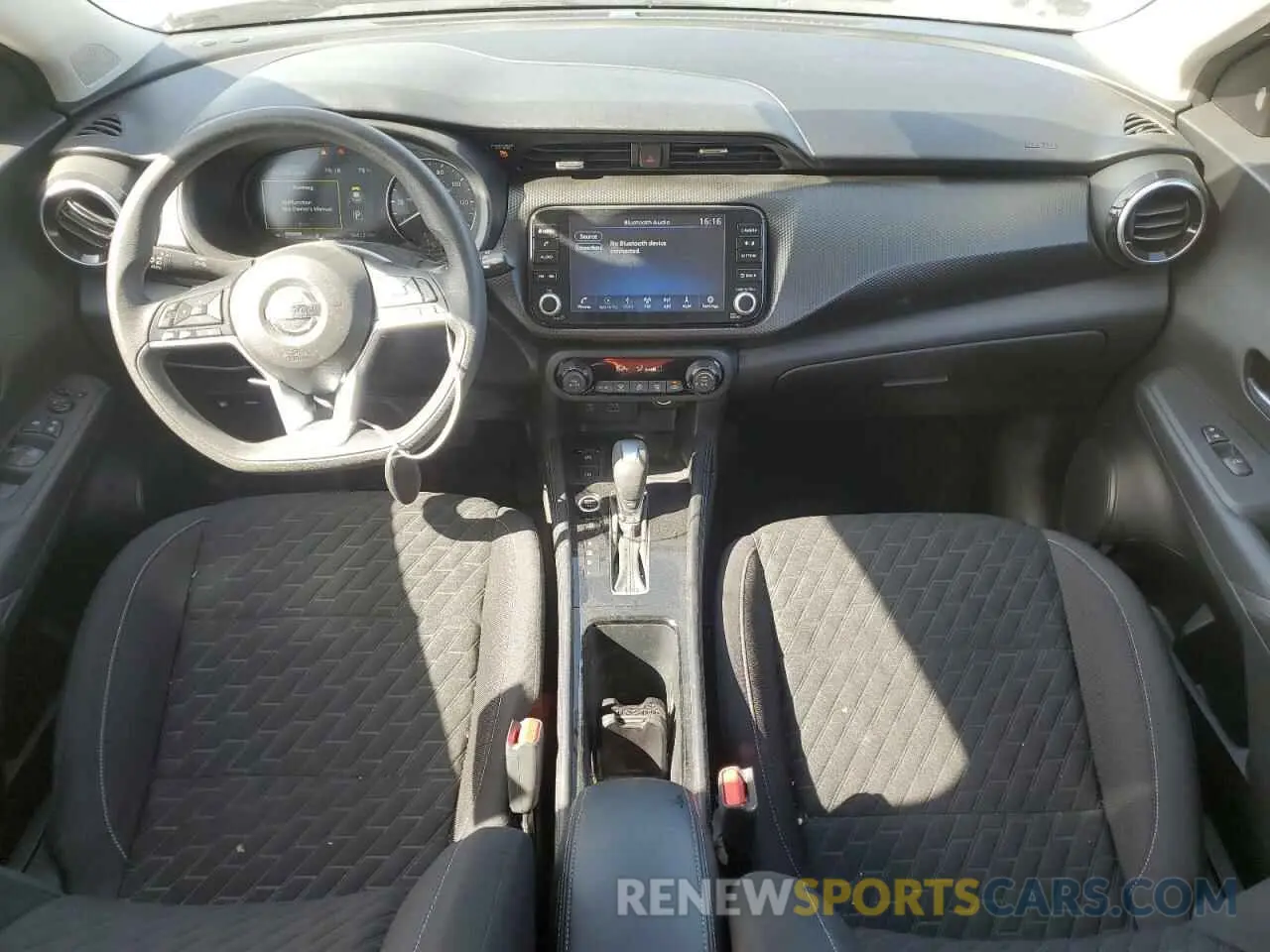 8 Photograph of a damaged car 3N1CP5CV9ML545977 NISSAN KICKS 2021