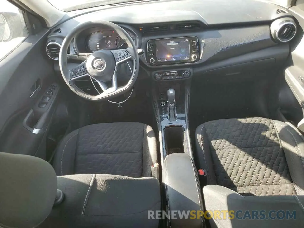 8 Photograph of a damaged car 3N1CP5CVXML499110 NISSAN KICKS 2021
