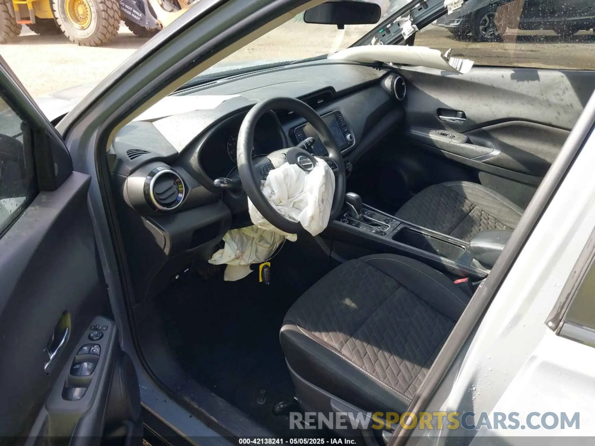 5 Photograph of a damaged car 3N1CP5CVXML515693 NISSAN KICKS 2021