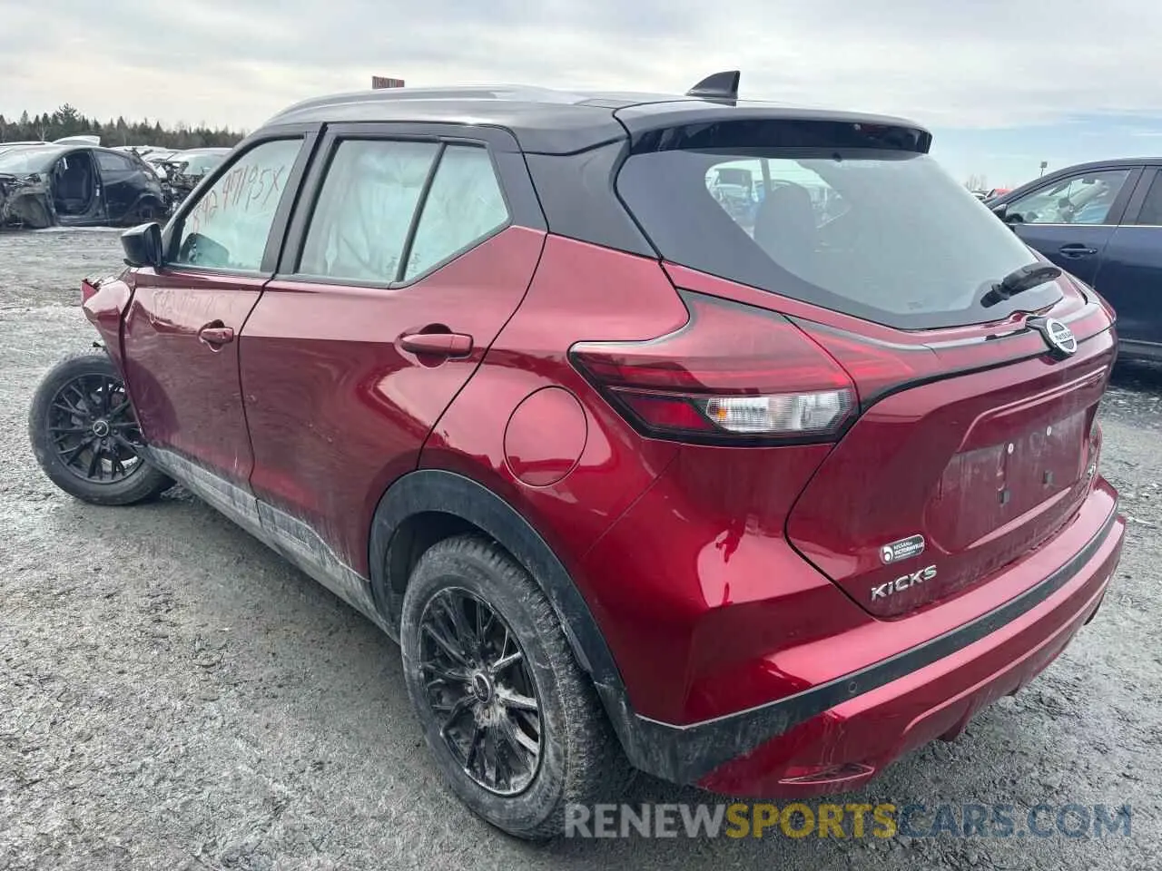 2 Photograph of a damaged car 3N1CP5CVXML555594 NISSAN KICKS 2021